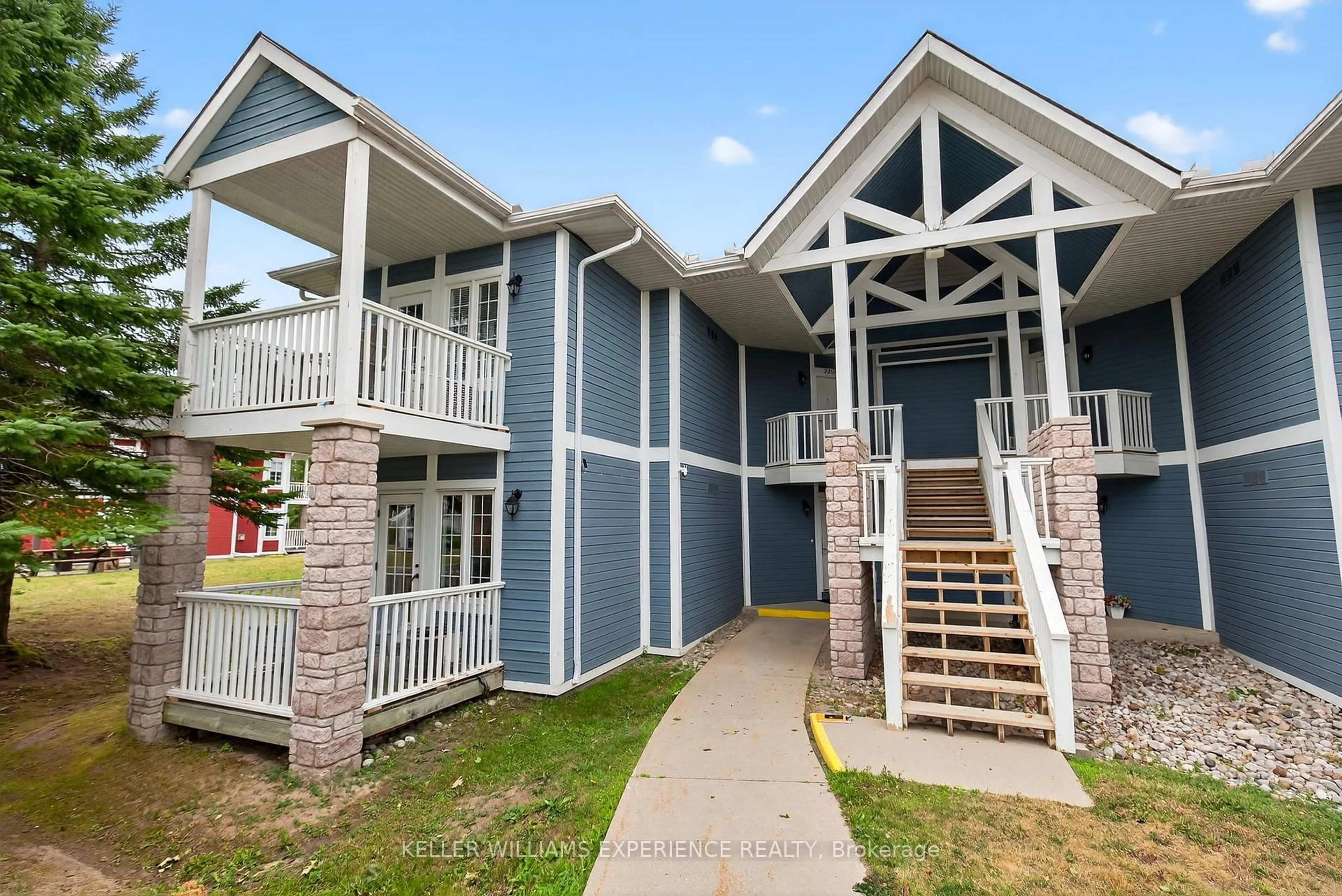 Home with vinyl exterior material, unknown for 90 Highland Dr ##2054/55, Oro-Medonte Ontario L0L 2L0