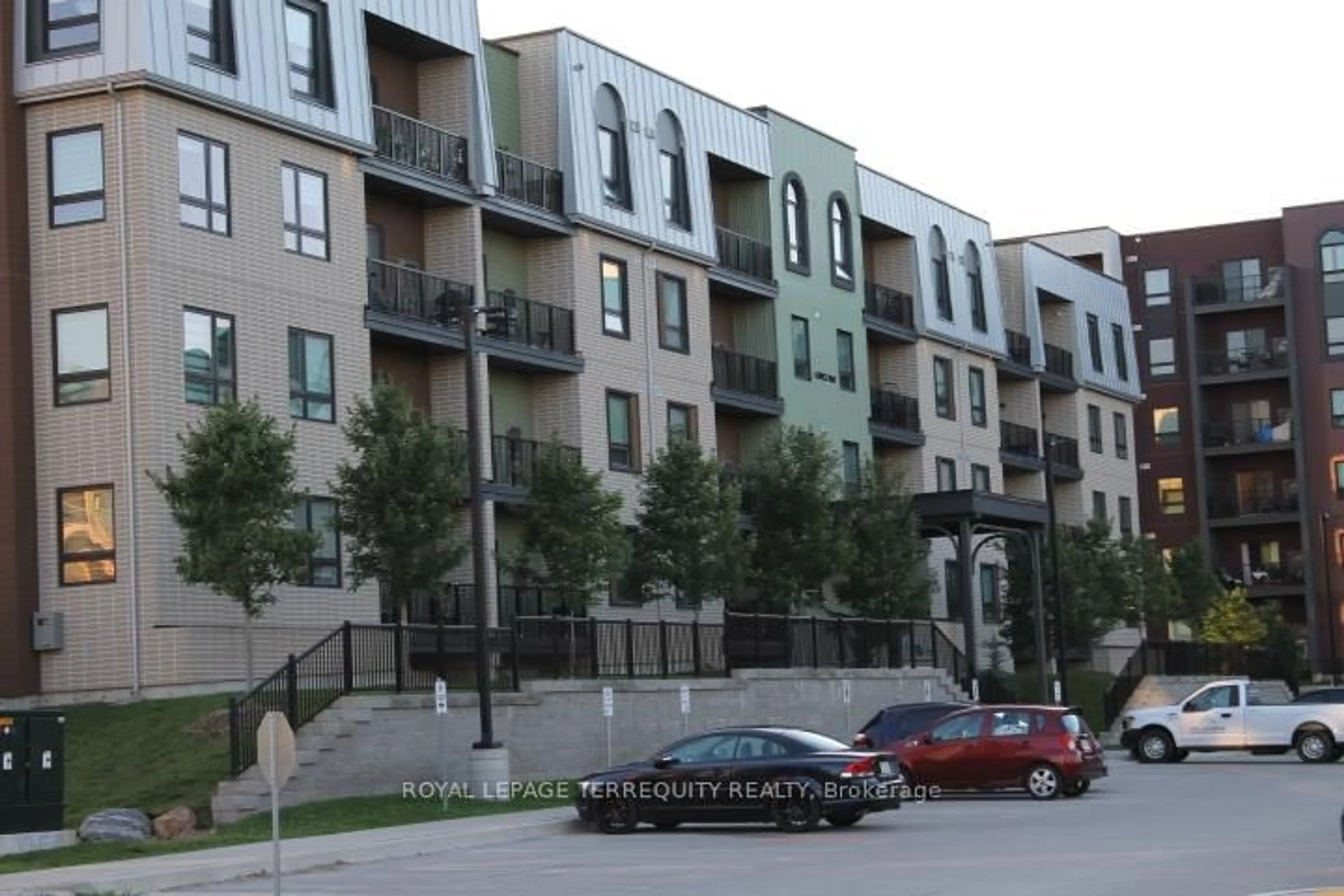 Unknown for 6 Spice Way #102, Barrie Ontario L9J 0J9
