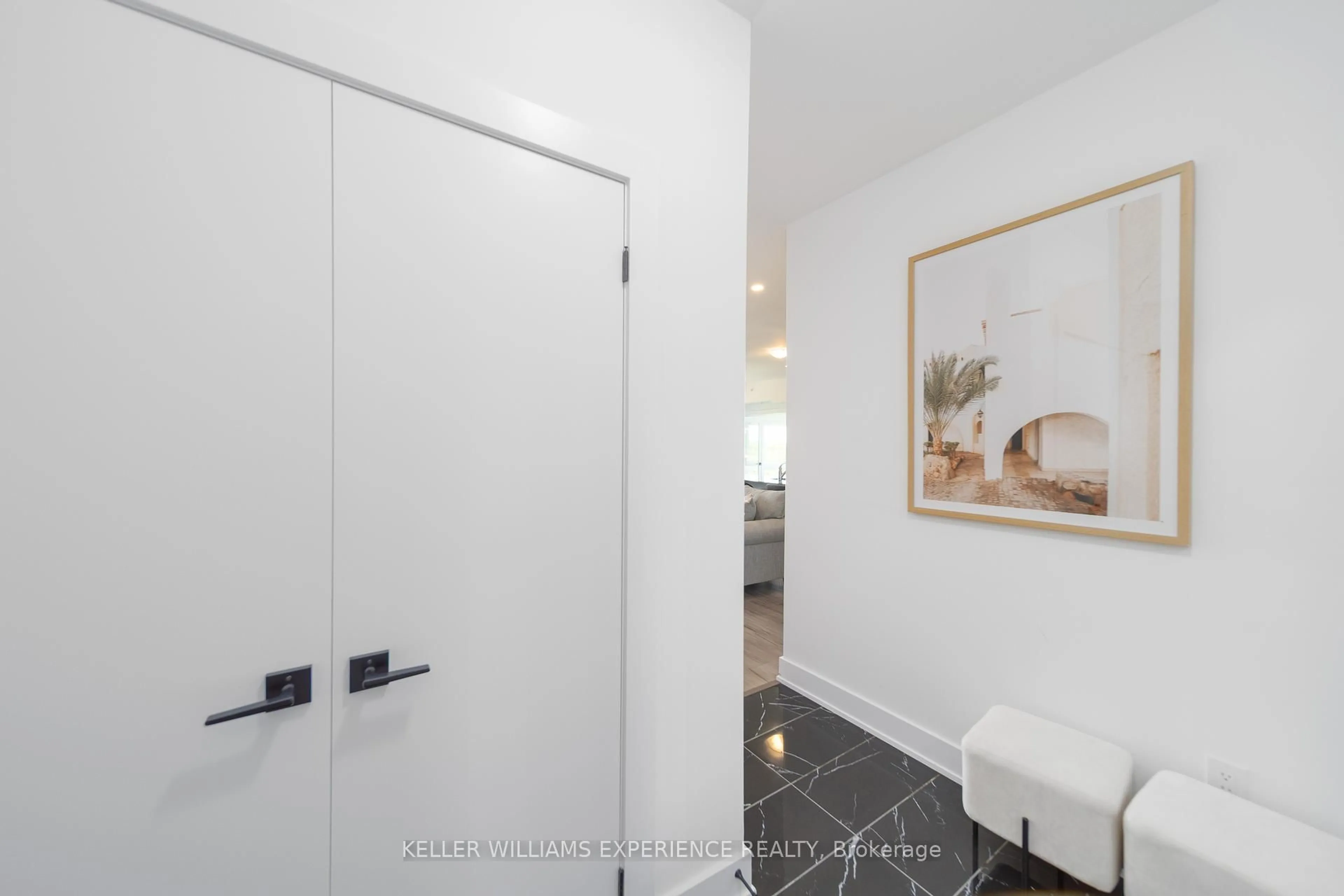 Indoor entryway for 8 Culinary Lane #401, Barrie Ontario L9J 0T2