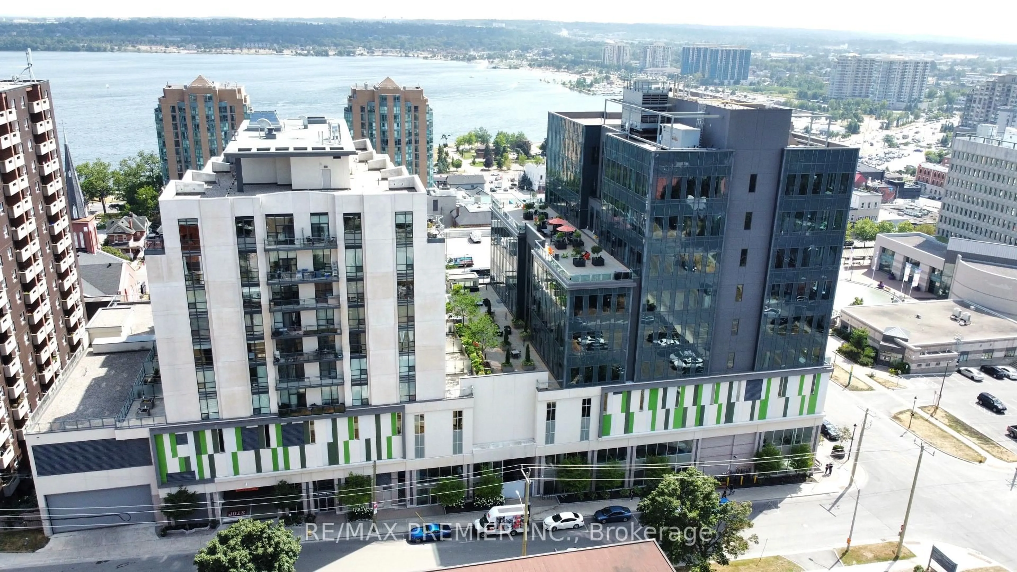 A pic from outside/outdoor area/front of a property/back of a property/a pic from drone, city buildings view from balcony for 111 Worsley St, Barrie Ontario L4M 0J5