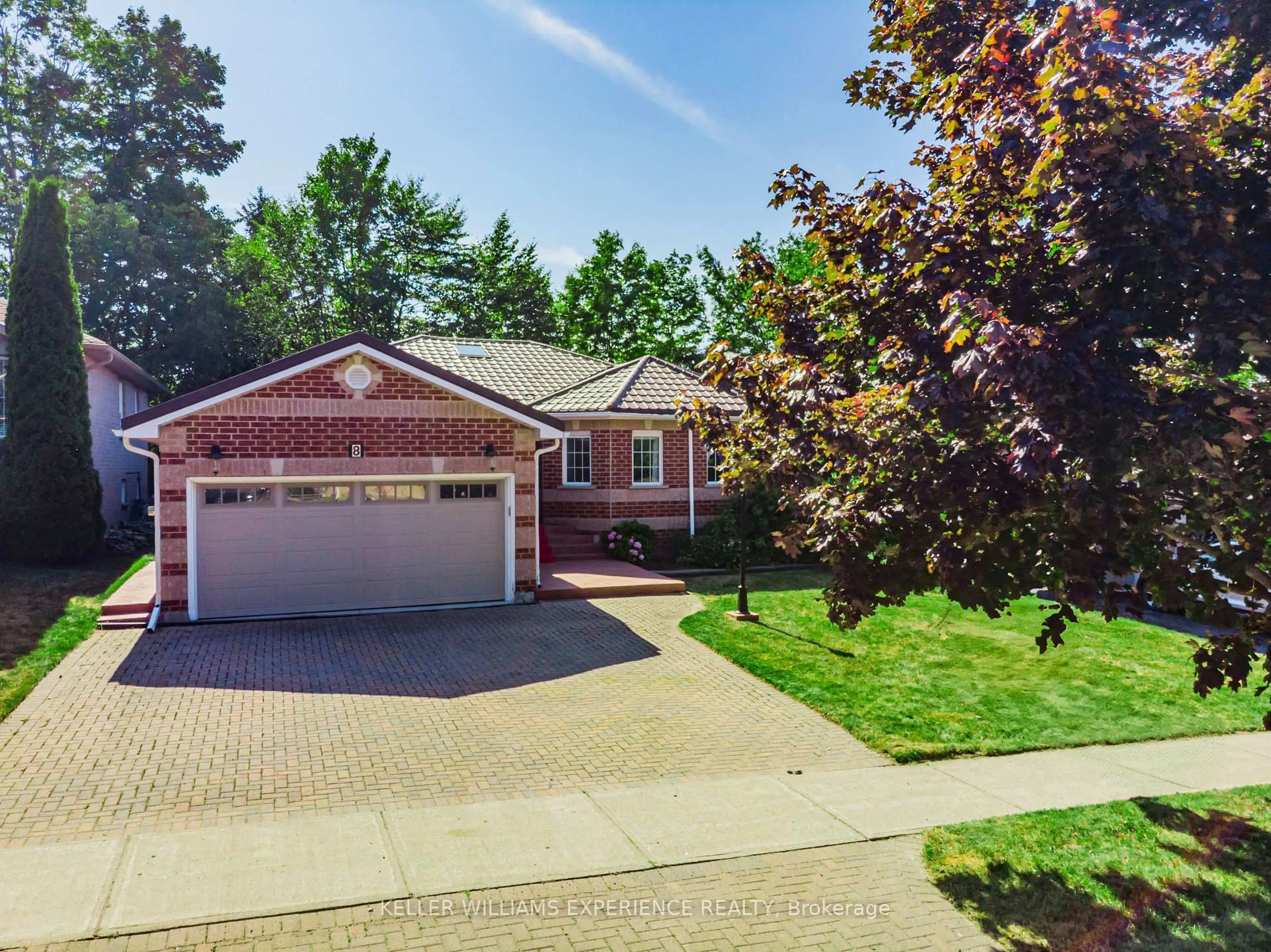 Home with brick exterior material, street for 8 Kell Pl, Barrie Ontario L4N 9K3