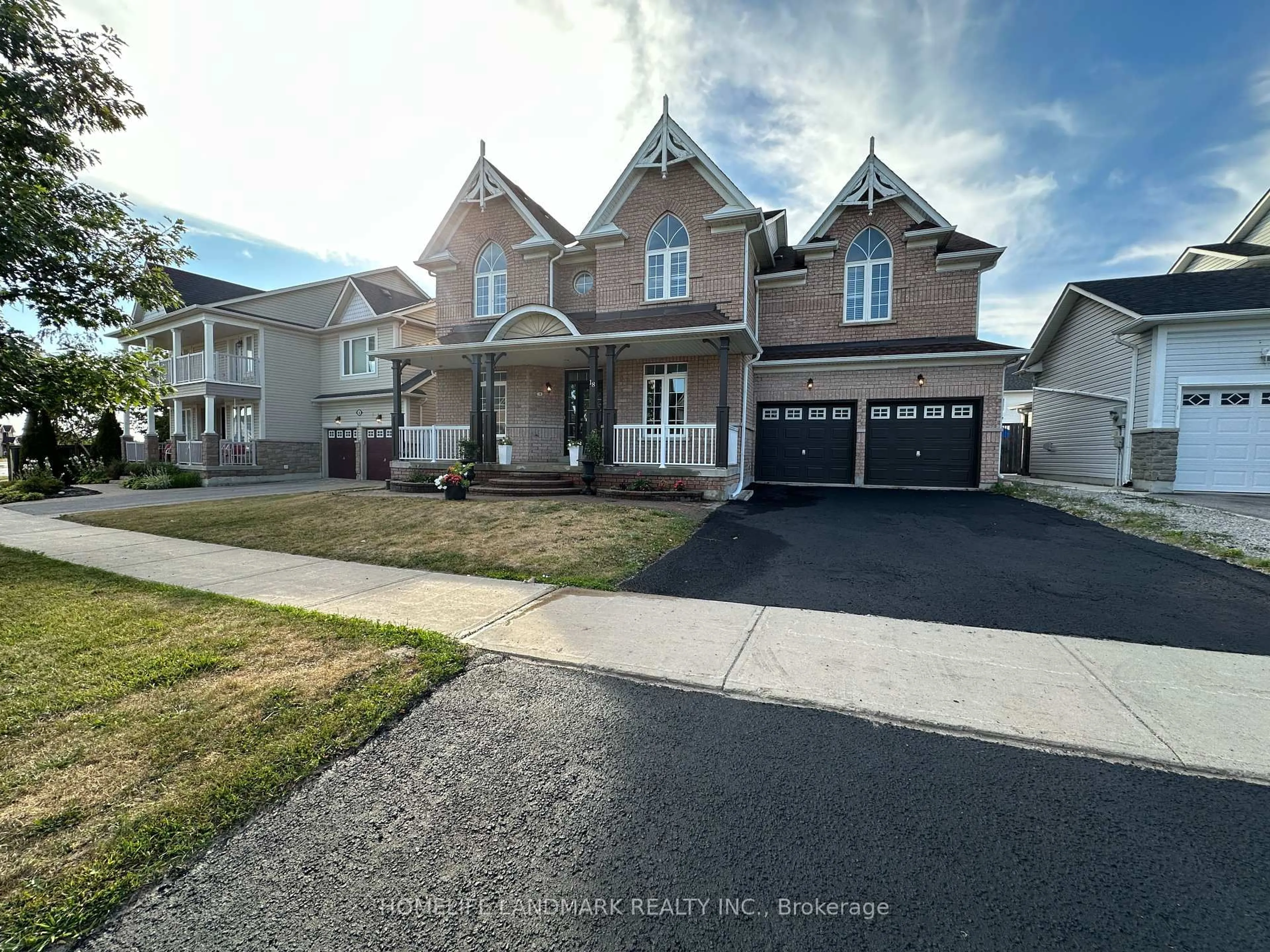 Unknown for 18 The Queensway, Barrie Ontario L4M 7H6