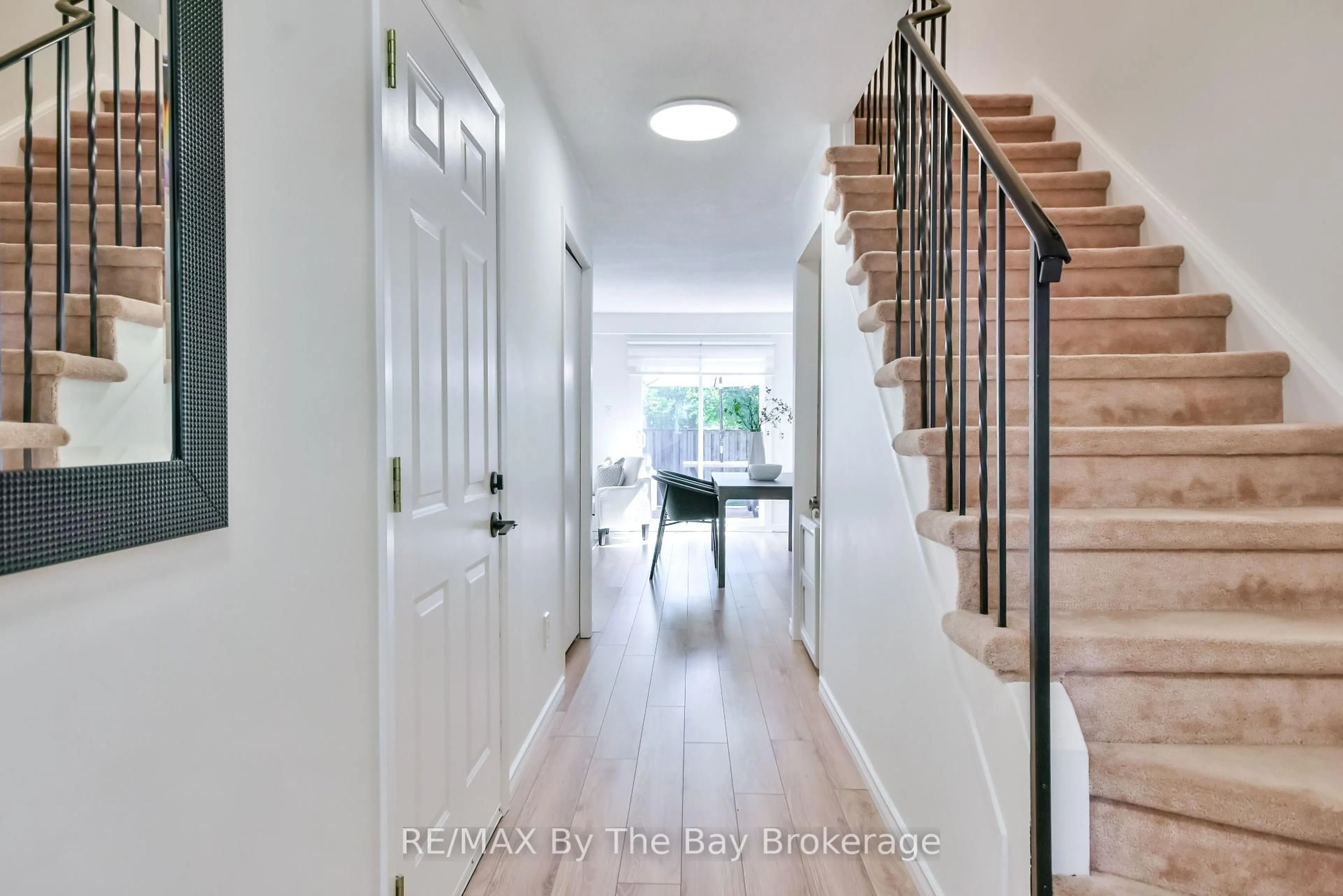Indoor entryway for 778 William St #79, Midland Ontario L4R 4R8