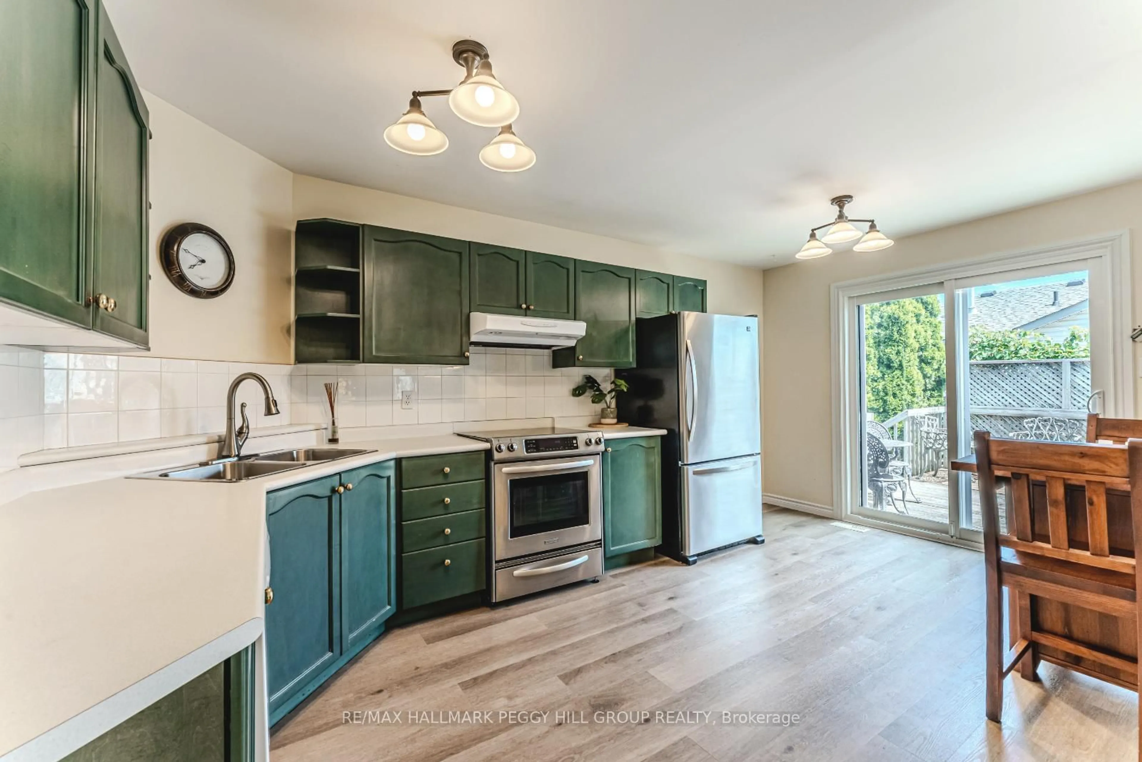 Open concept kitchen, unknown for 4 Mapleton Ave, Barrie Ontario L4N 7M2