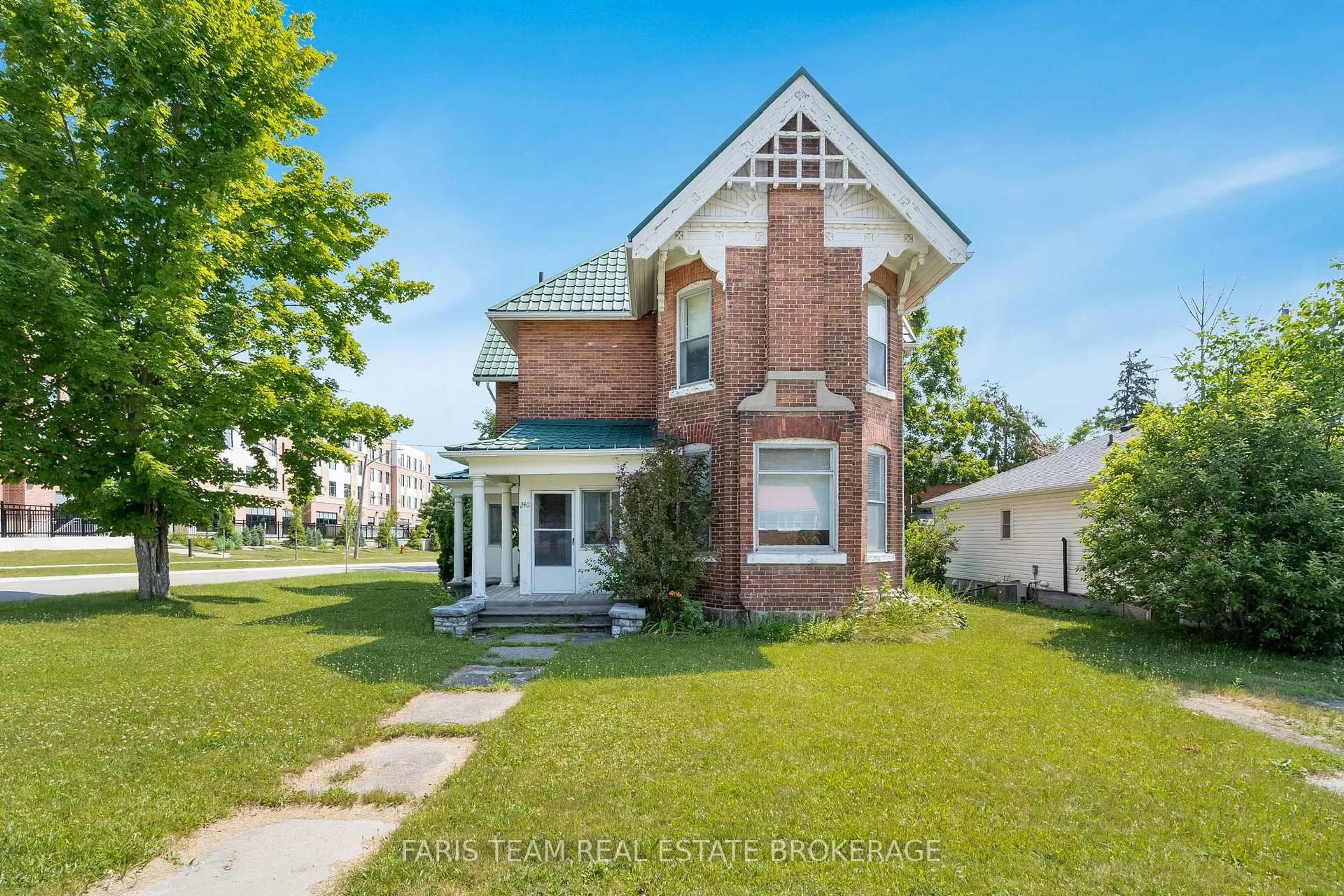 Home with brick exterior material, street for 9 Borland St, Orillia Ontario L3V 2B5