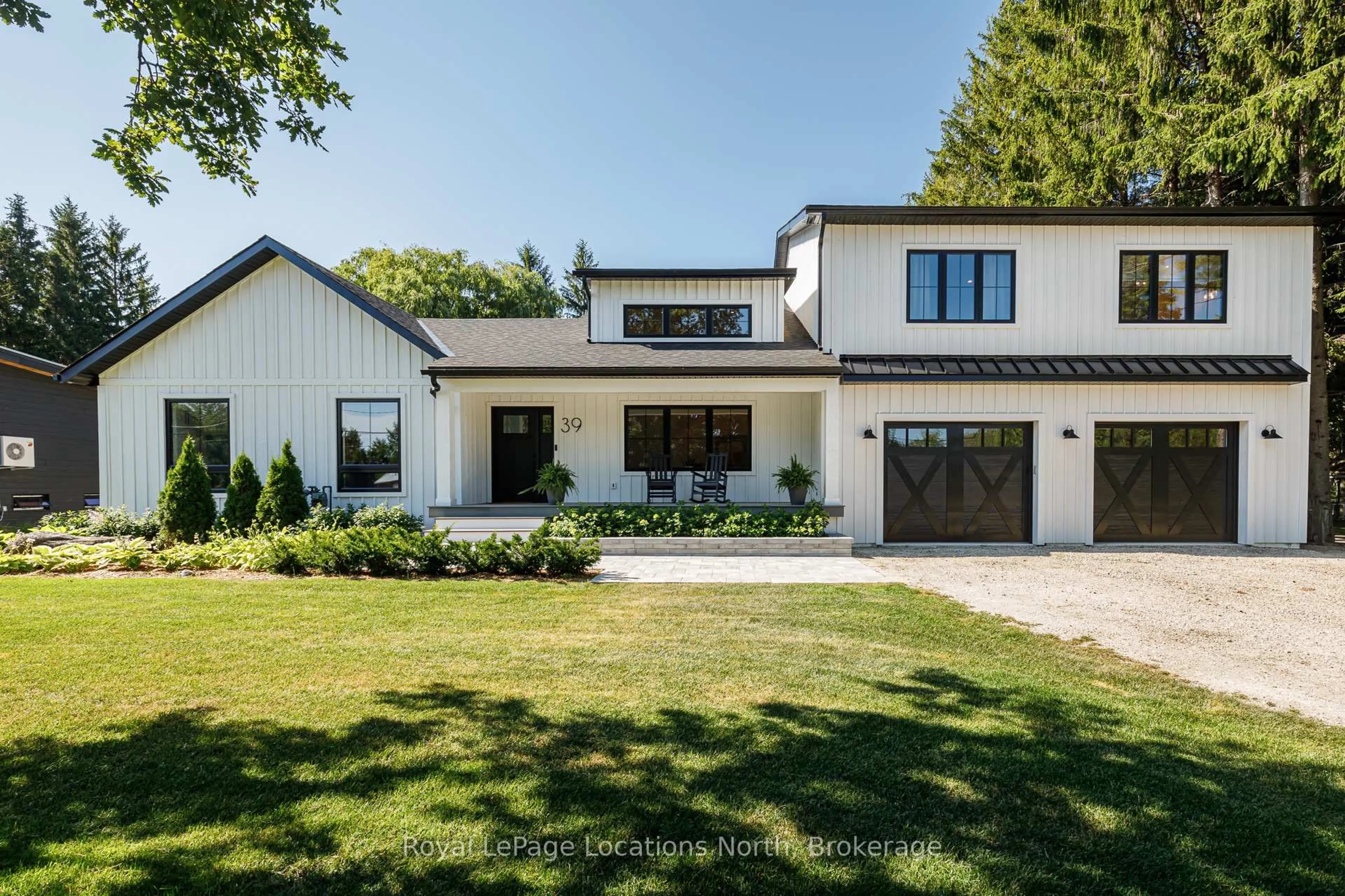 Home with brick exterior material, street for 39 Silvercreek Dr, Collingwood Ontario L9Y 4W9