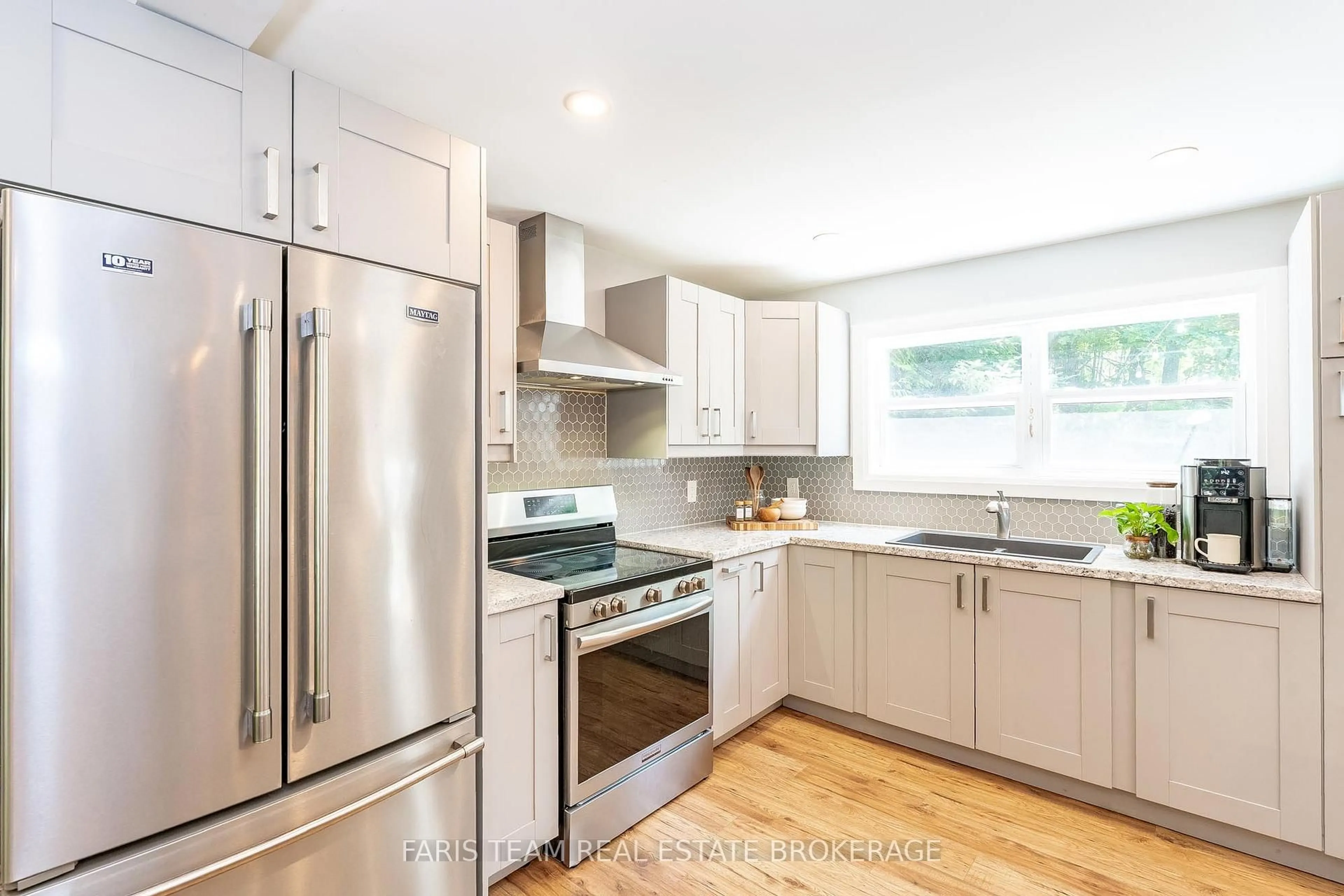 Open concept kitchen, unknown for 191 Albin Rd, Tay Ontario L0K 2C0
