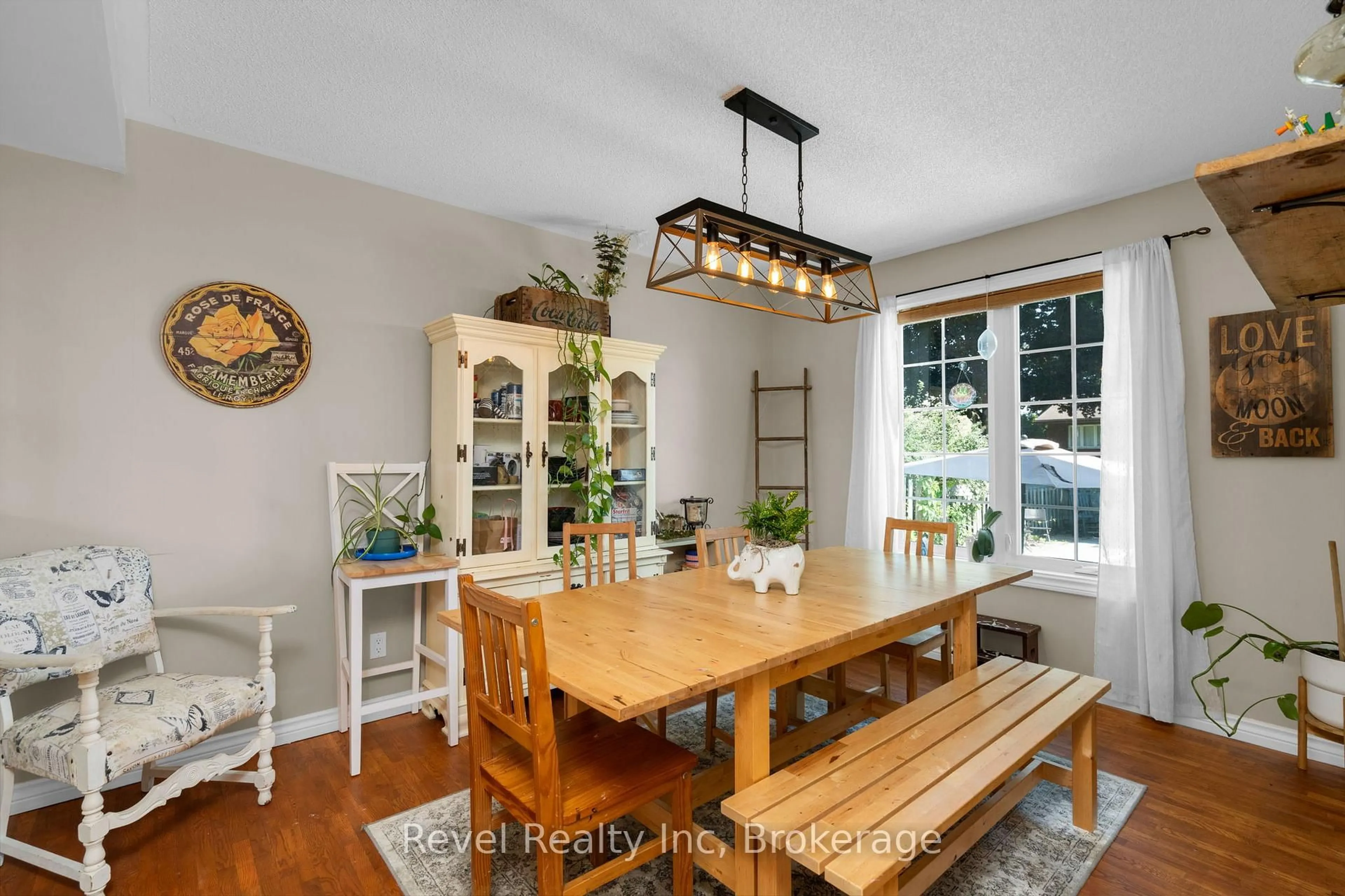Dining room, unknown for 10 BONAVENTURE Pl, Penetanguishene Ontario L9M 1J3