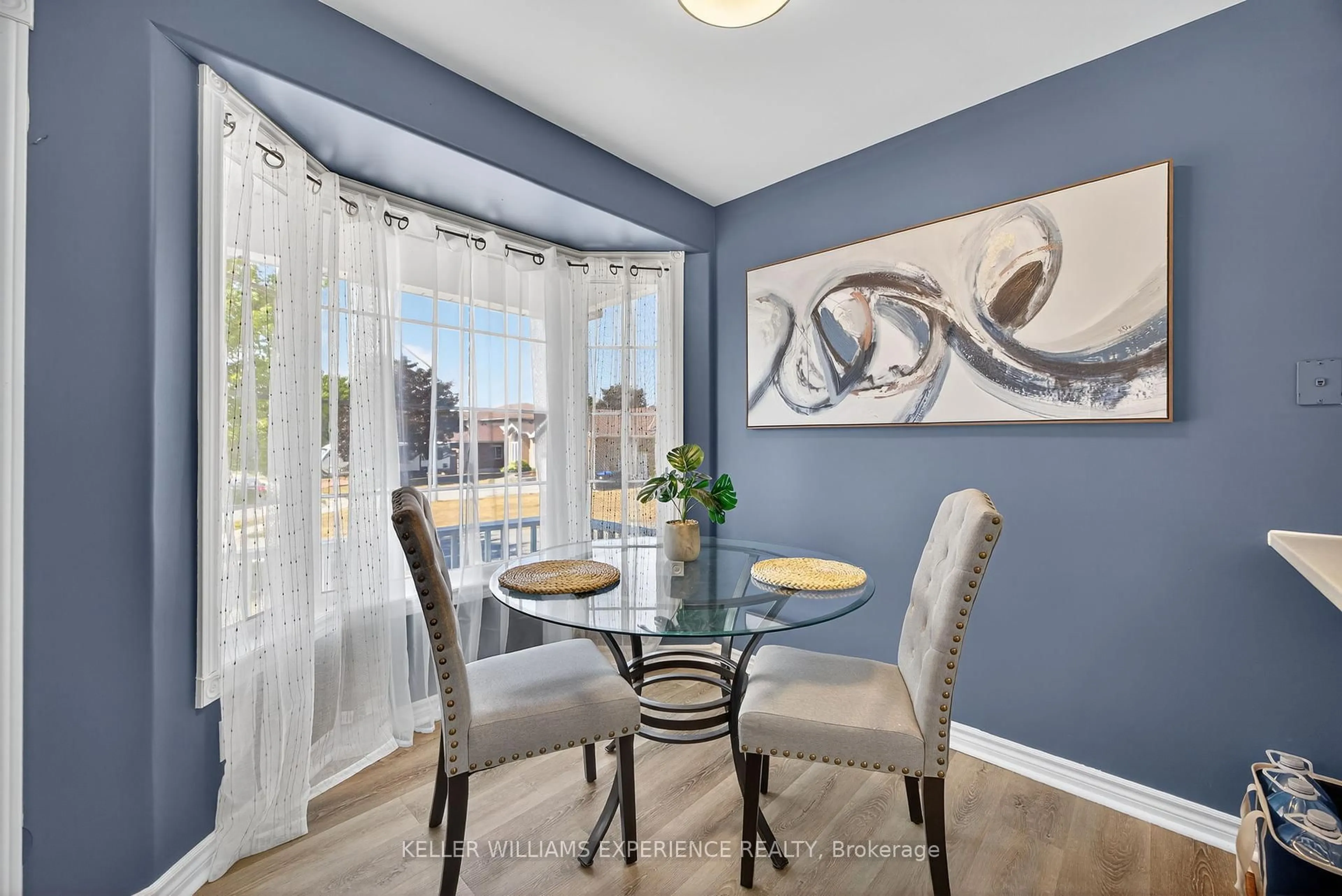 Dining room, unknown for 170 Ritchie Cres, Springwater Ontario L0L 1P0