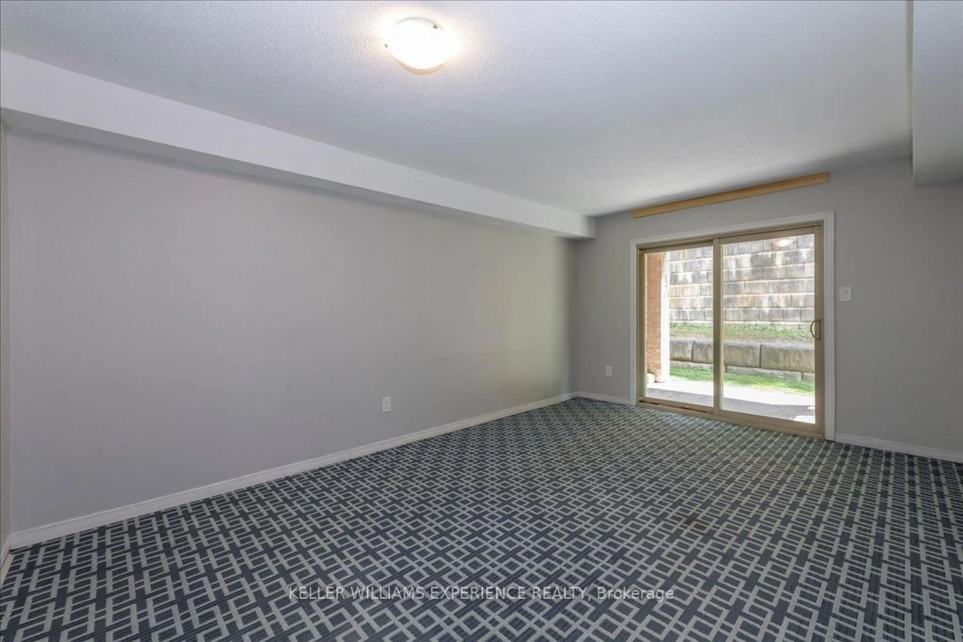 A pic of a room for 25 Meadow Lane #102, Barrie Ontario L4N 7K2