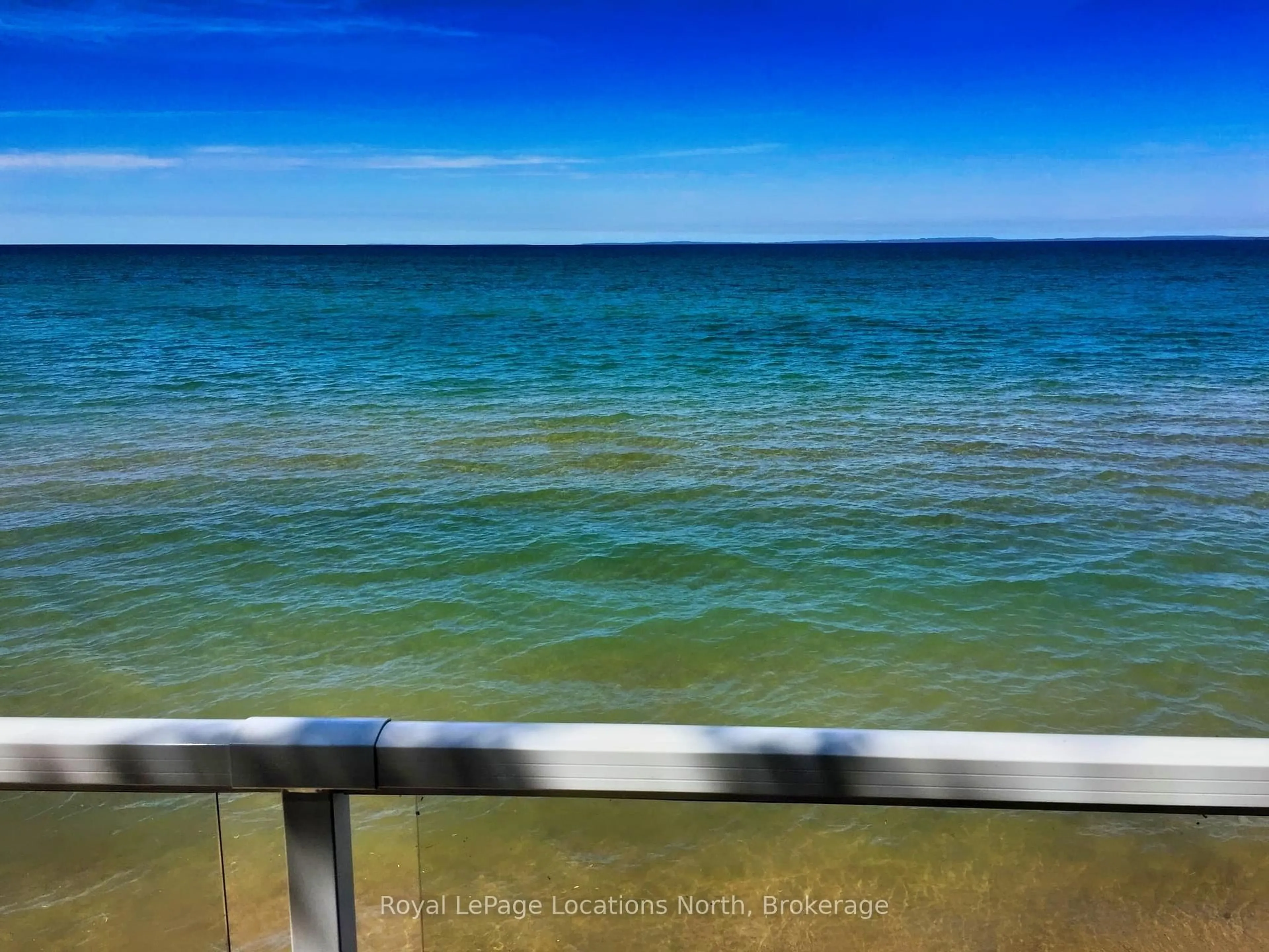 Blurry image for 1950 Shore Lane, Wasaga Beach Ontario L9Z 1T7