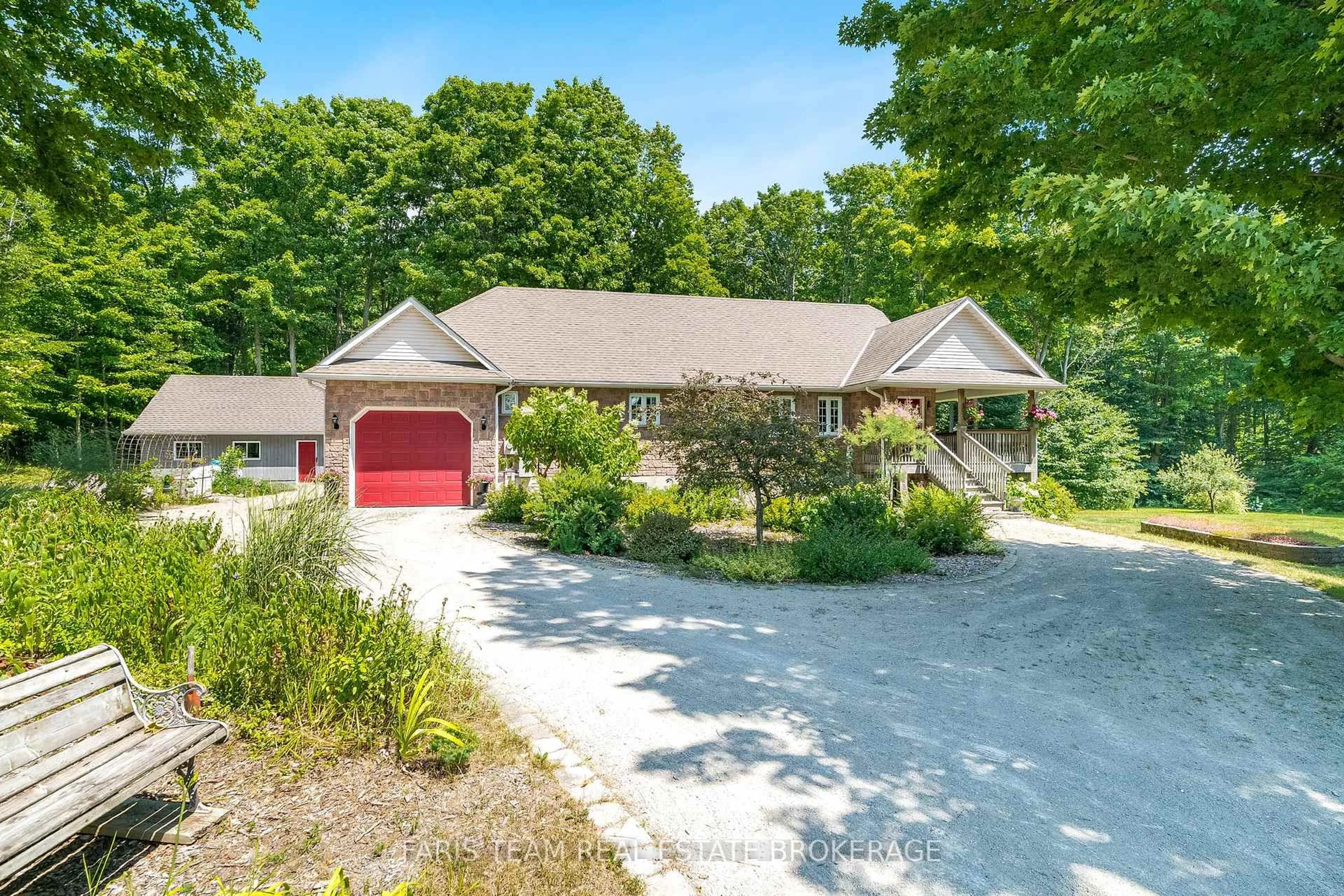 A pic from outside/outdoor area/front of a property/back of a property/a pic from drone, street for 1187 French Rd, Tay Ontario L4R 4K3