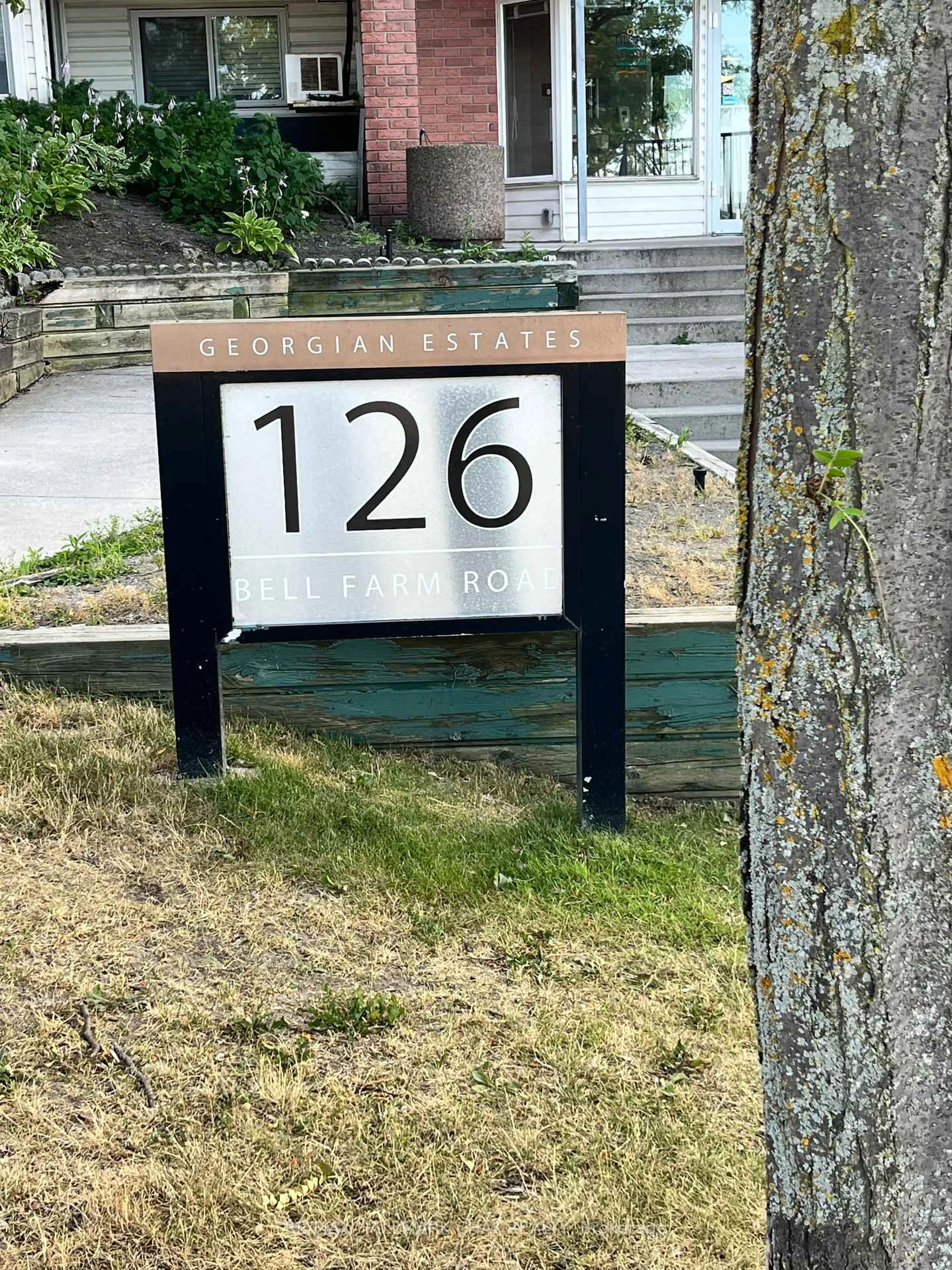 Unknown for 126 Bell Farm Rd #106, Barrie Ontario L4M 6J3