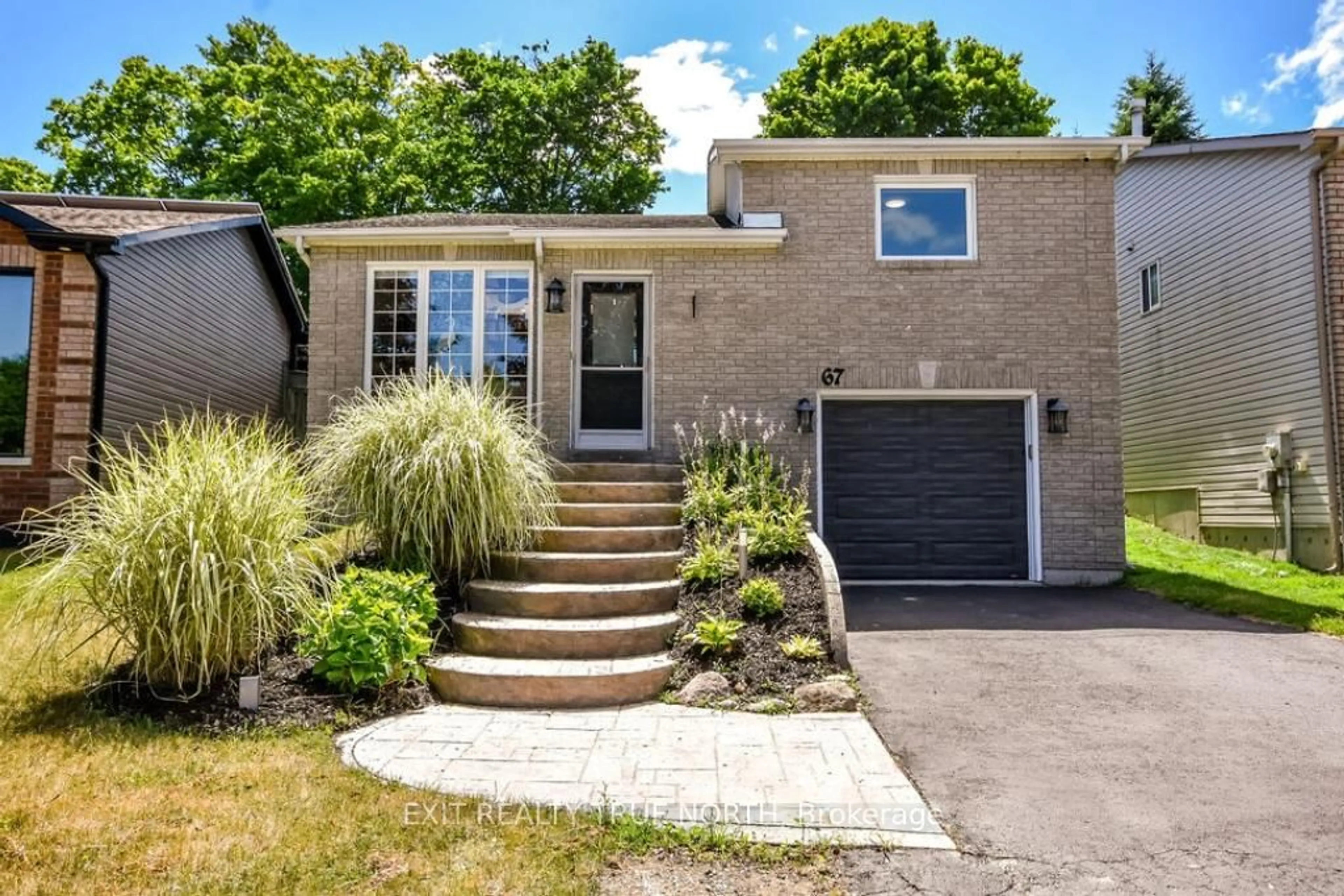 Home with brick exterior material, street for 67 Lougheed Rd, Barrie Ontario L4N 8G1