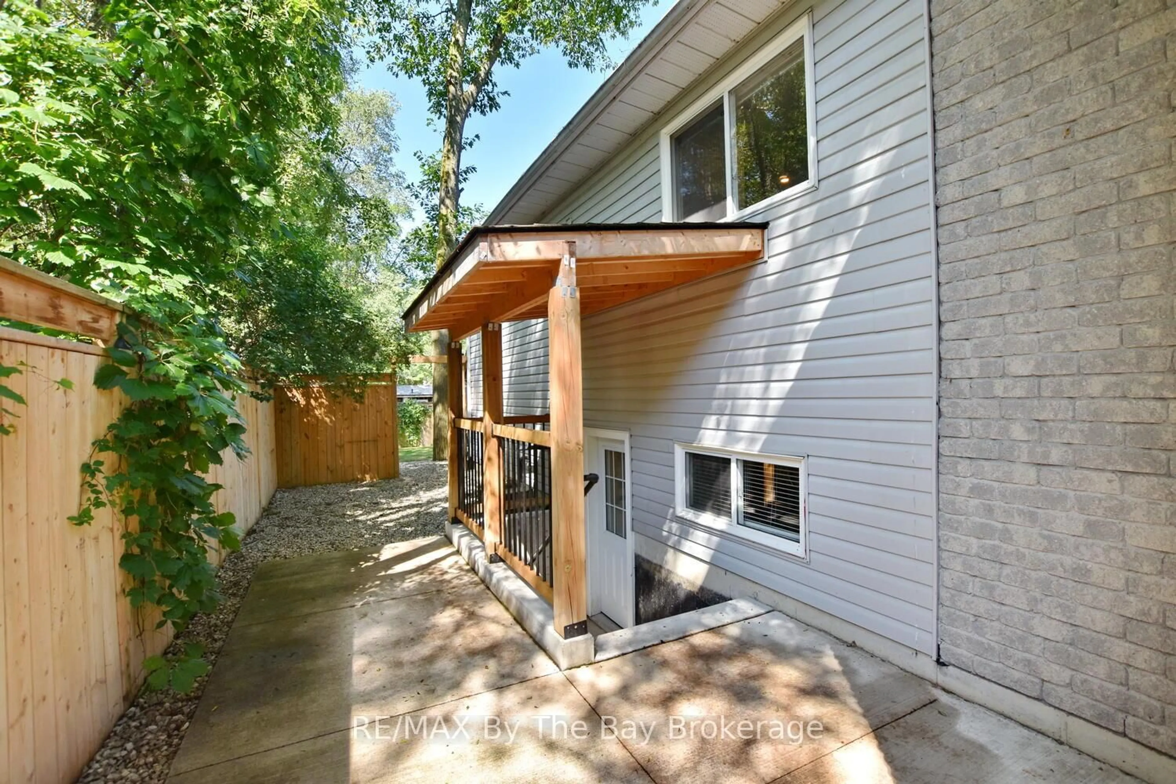 Unknown for 34 Glendale Ave, Wasaga Beach Ontario L9Z 2T1
