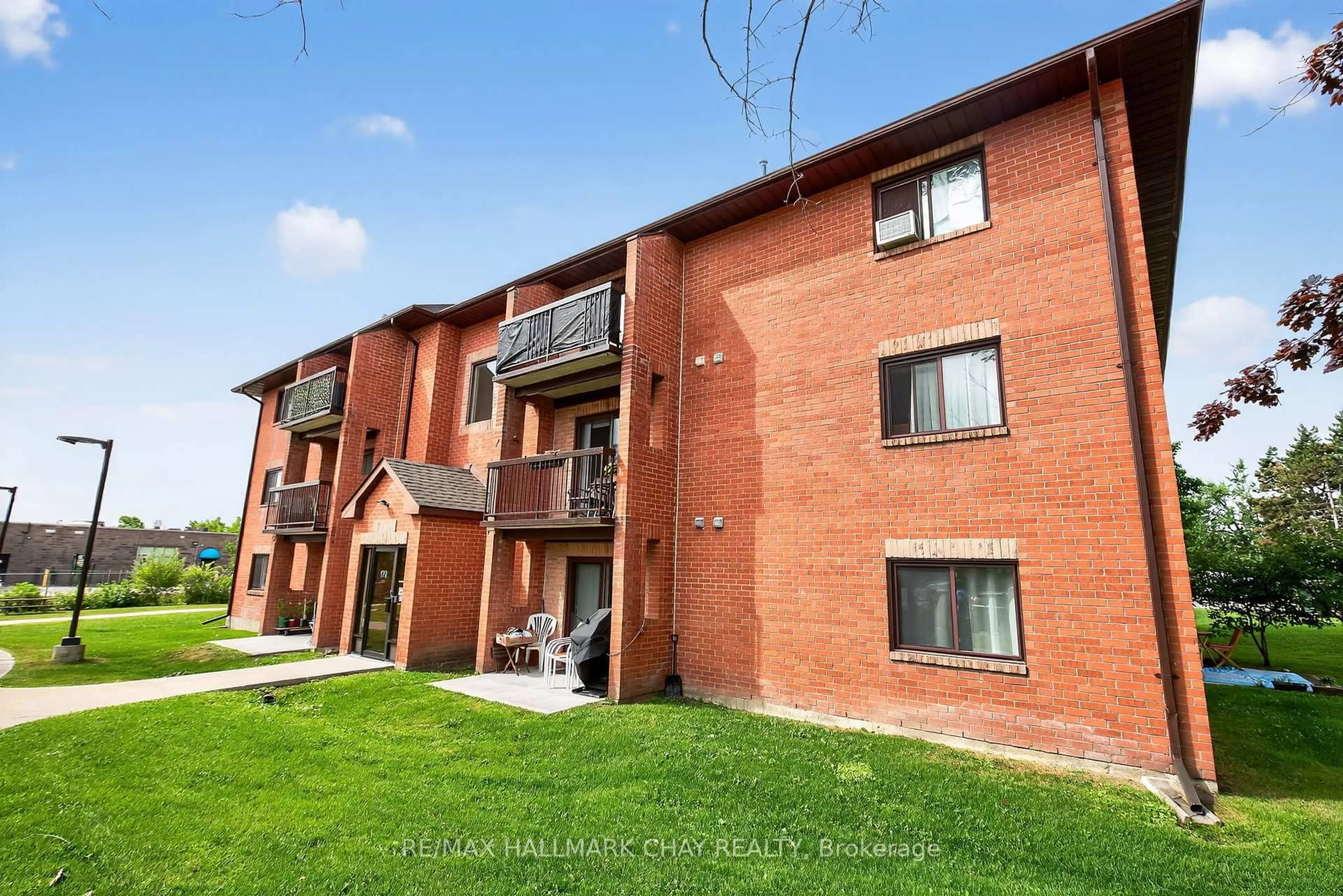 Unknown for 179 Edgehill Dr #B4, Barrie Ontario L4N 1L9