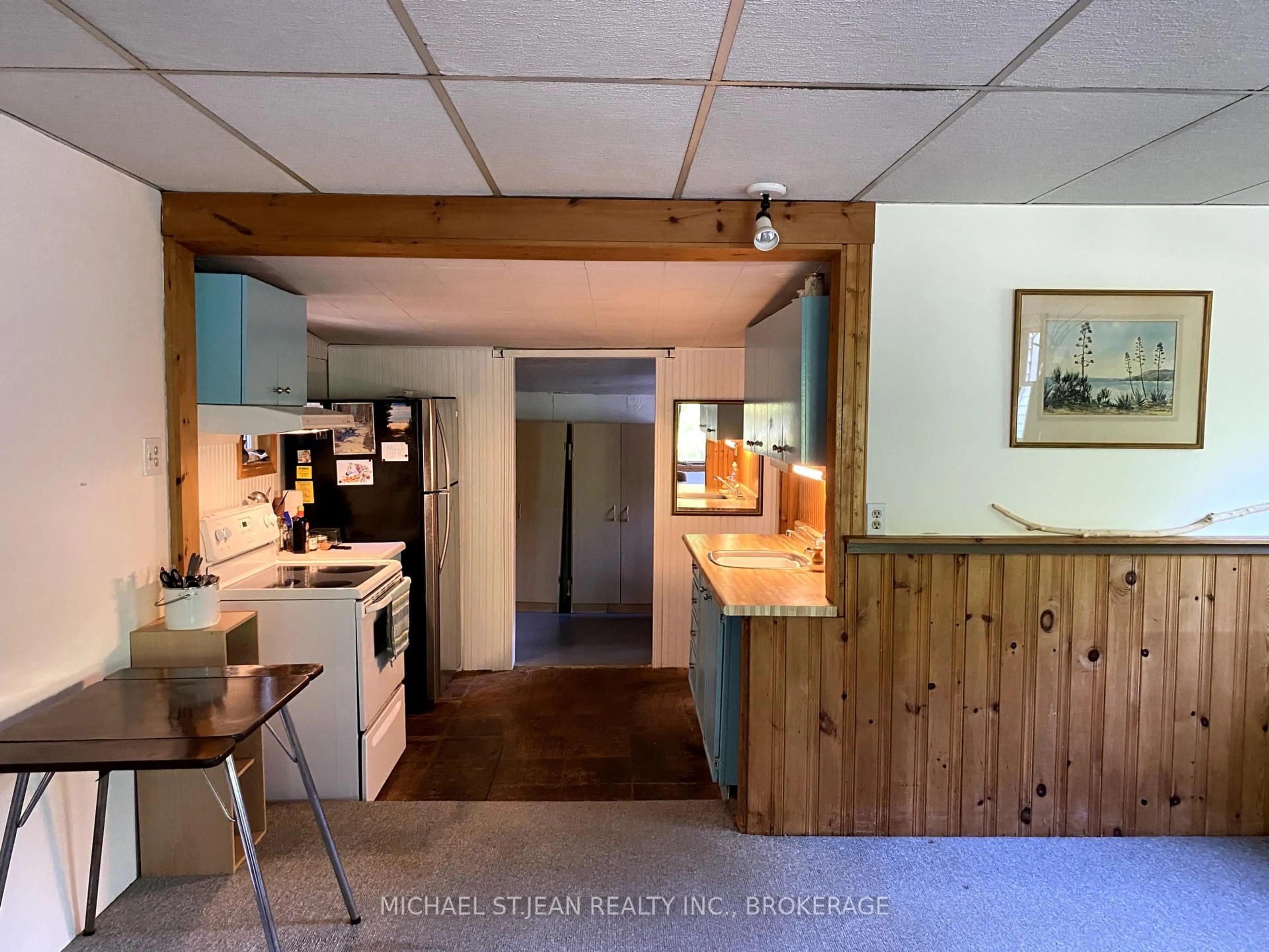 Standard kitchen, unknown for 221 Tiny Beaches Rd, Tiny Ontario L0L 2J0