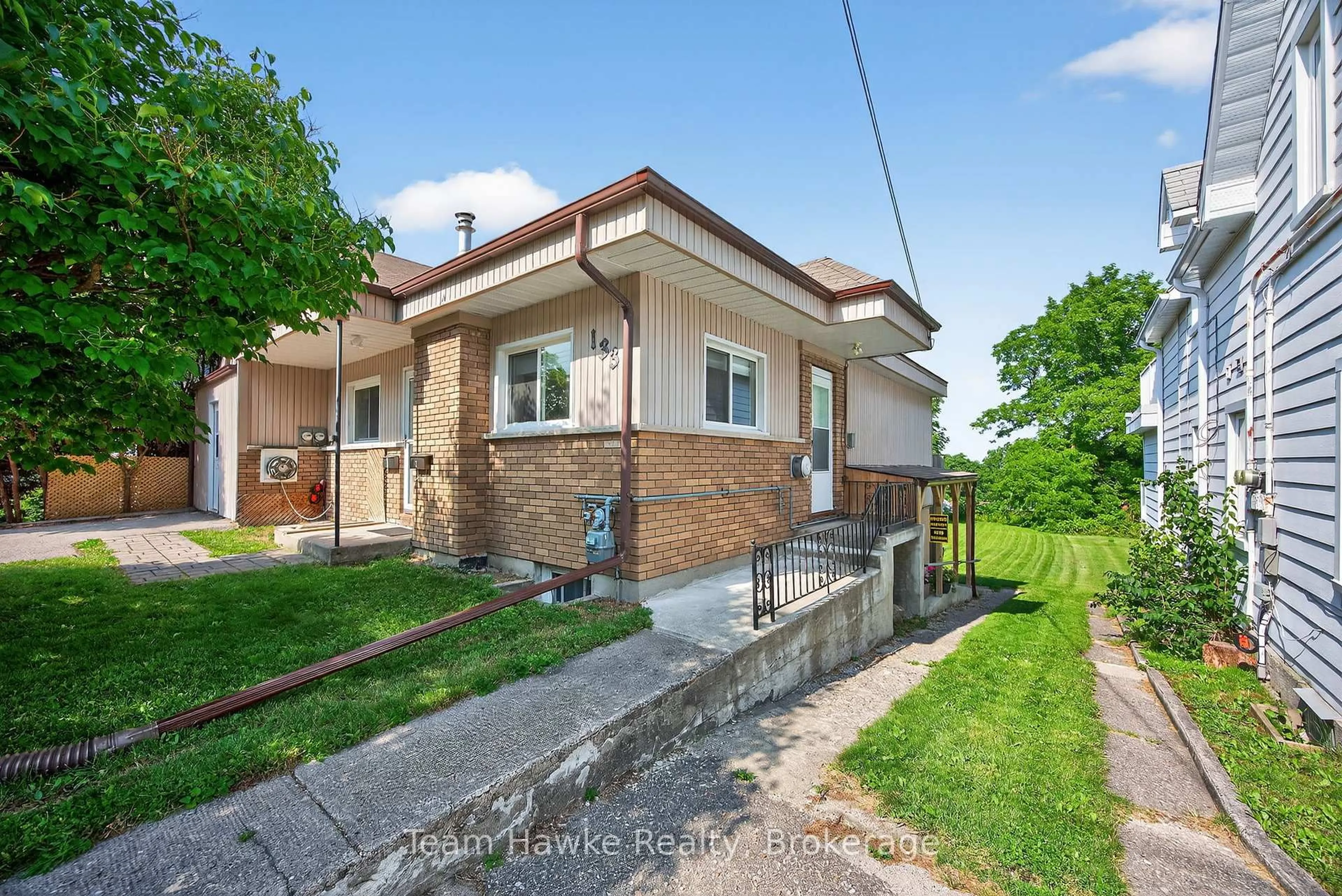 Home with brick exterior material, street for 133 Seventh St, Midland Ontario L4R 3Y9