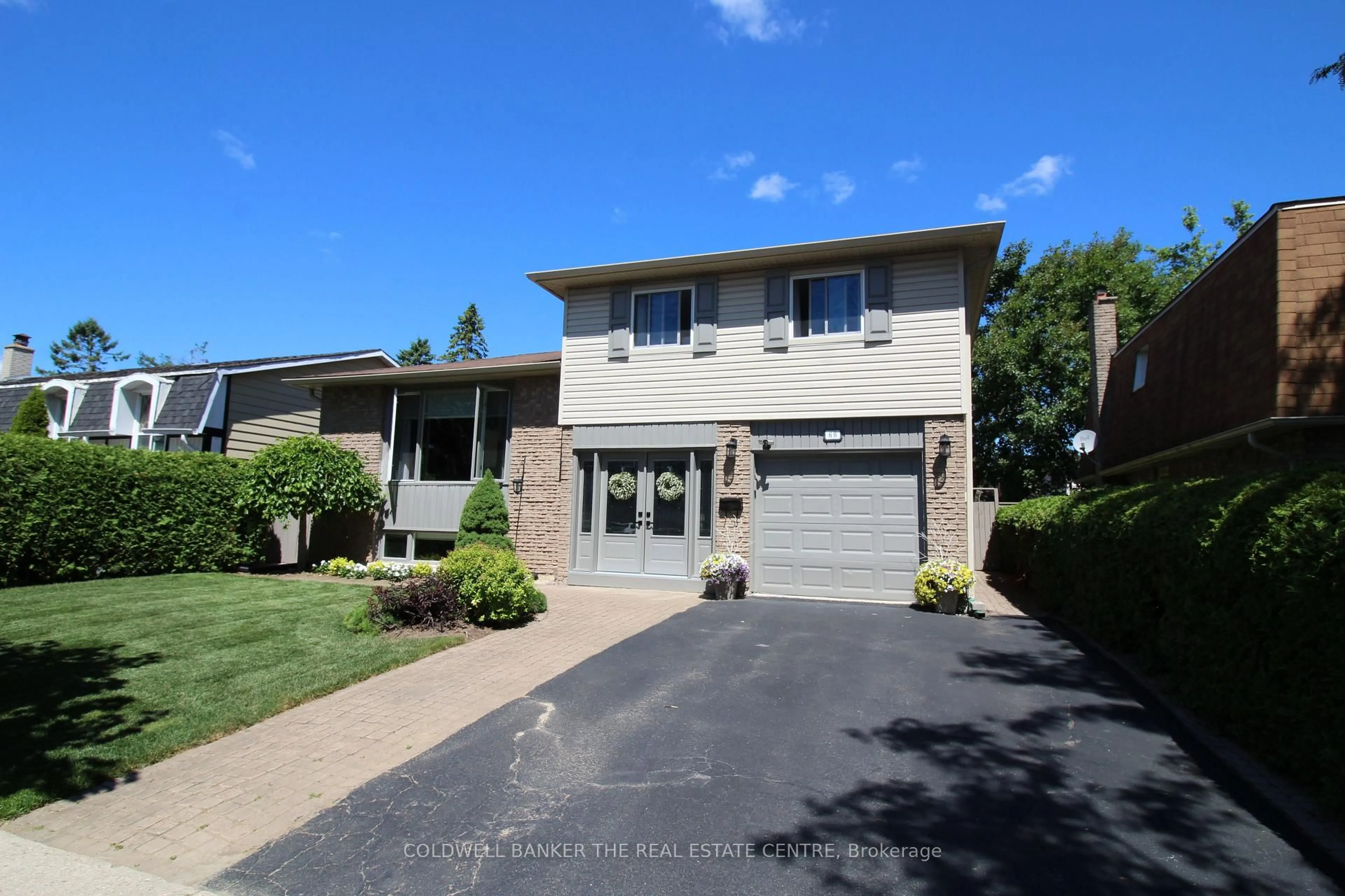 Unknown for 60 Chieftain Cres, Barrie Ontario L4N 4L8