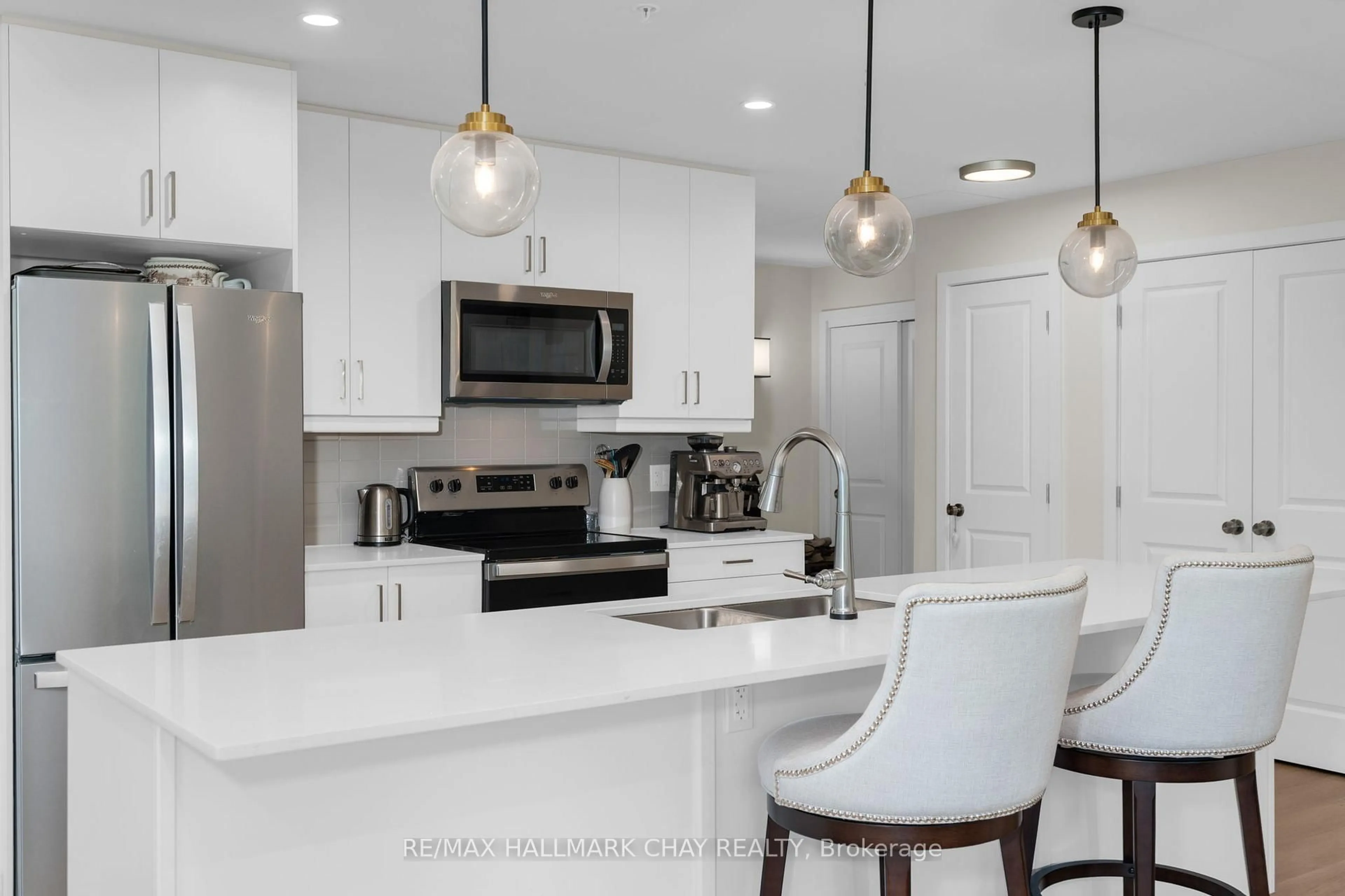 Contemporary kitchen, ceramic/tile floor for 121 Mary St #224, Clearview Ontario L0M 1G0