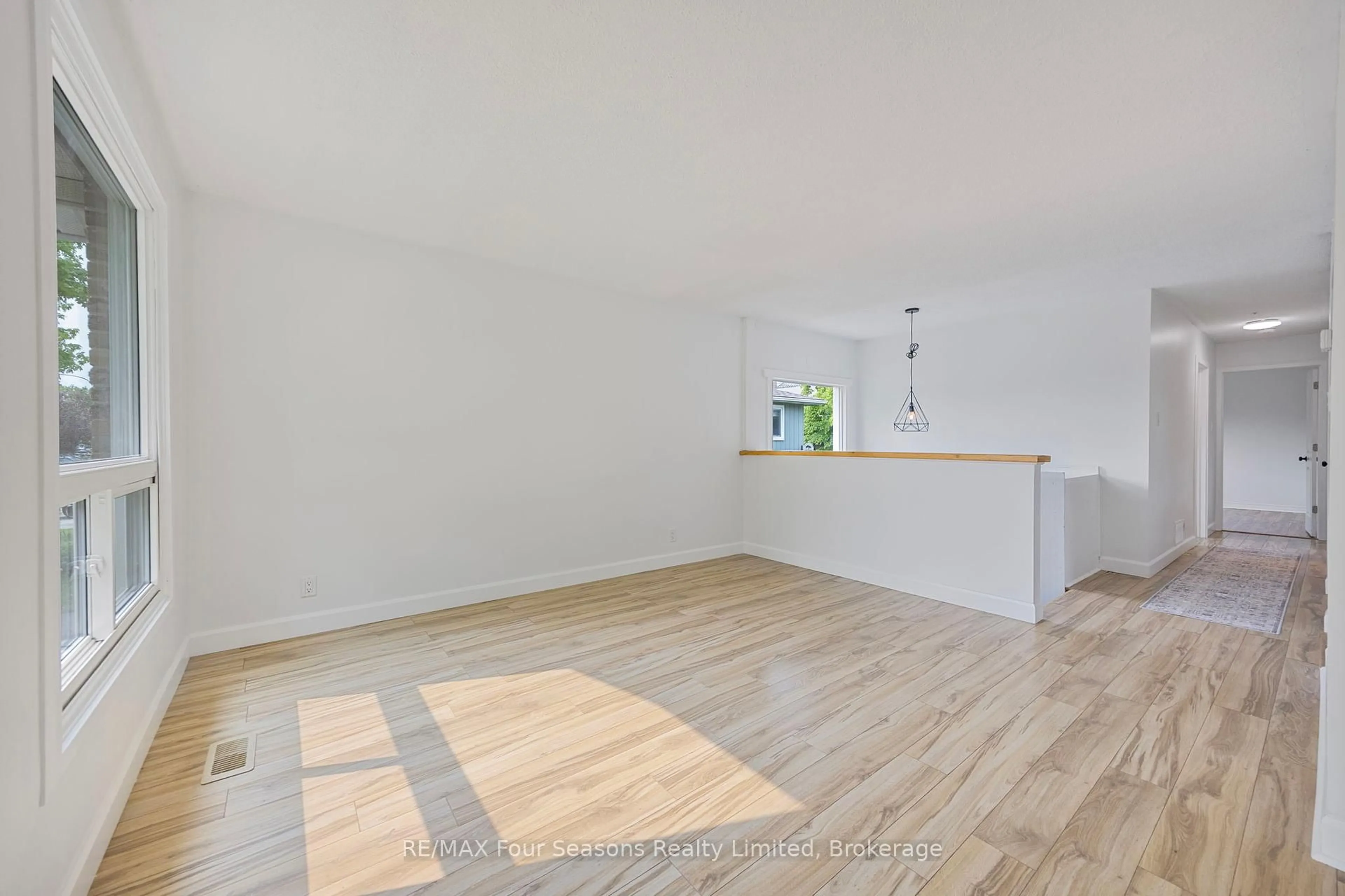 A pic of a room for 68 Courtice Cres, Collingwood Ontario L9Y 4G1