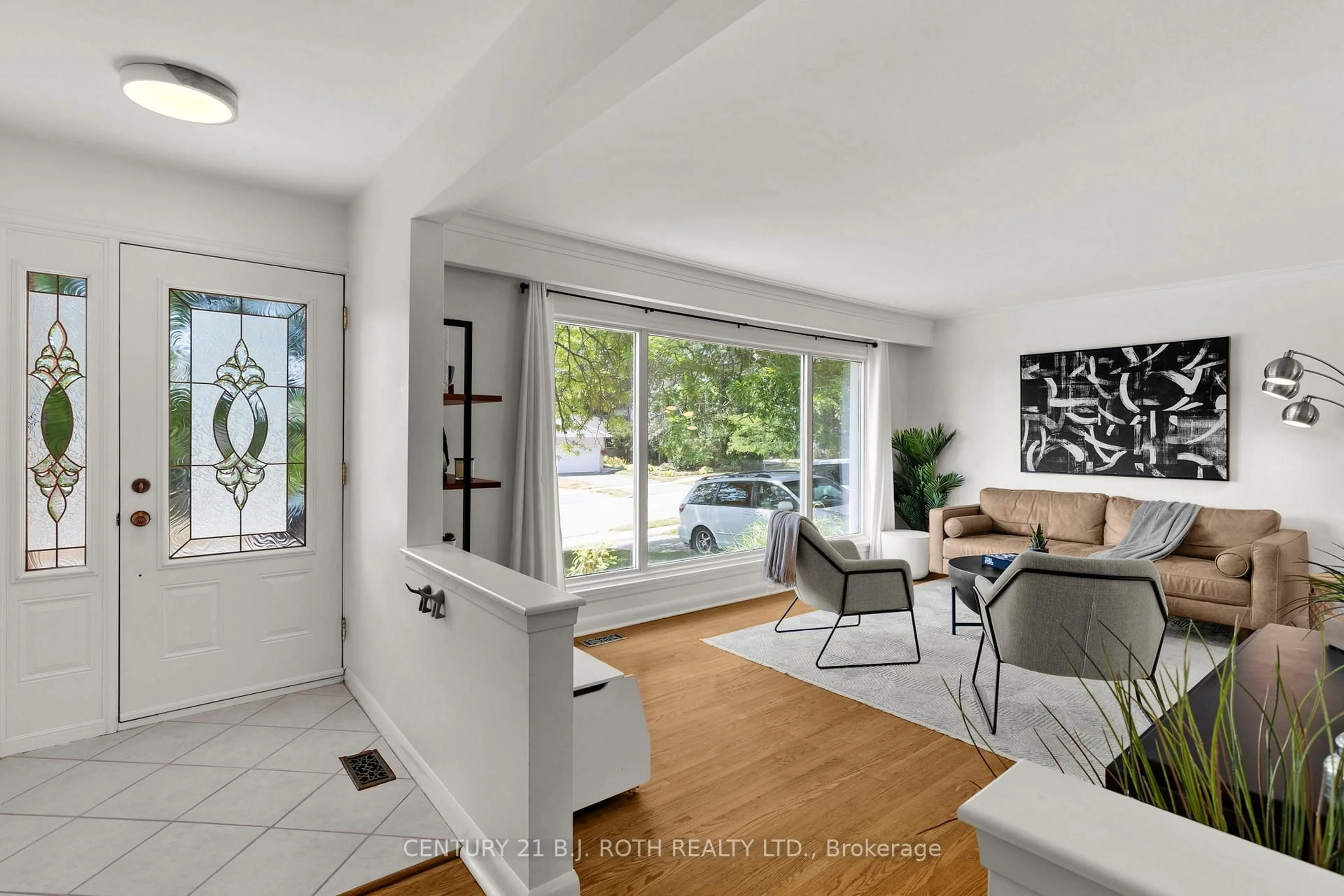 Living room with furniture, unknown for 410 CODRINGTON St, Barrie Ontario L4M 1T3