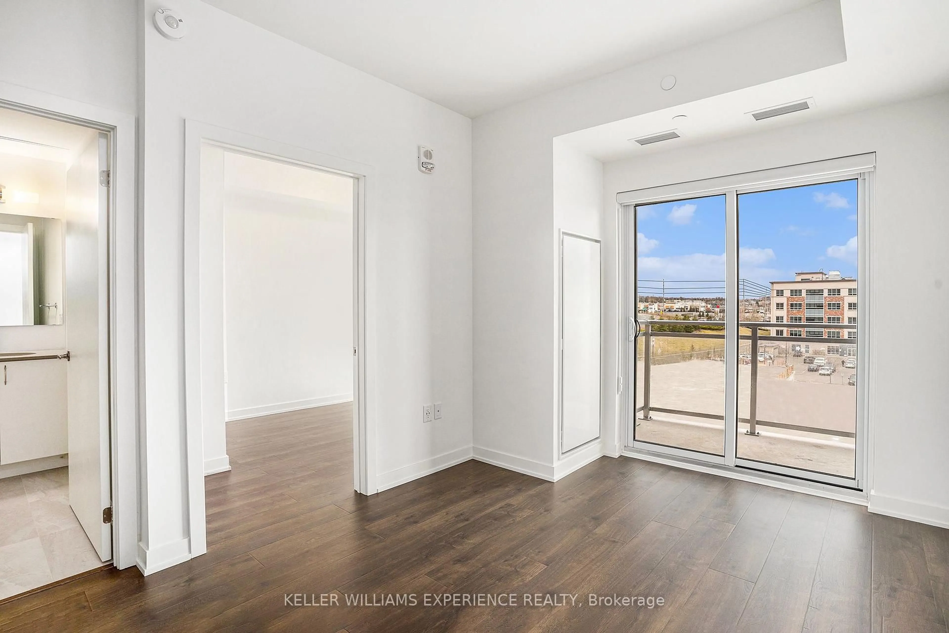 A pic of a room for 56 Lakeside Terr #302, Barrie Ontario L4M 7B9