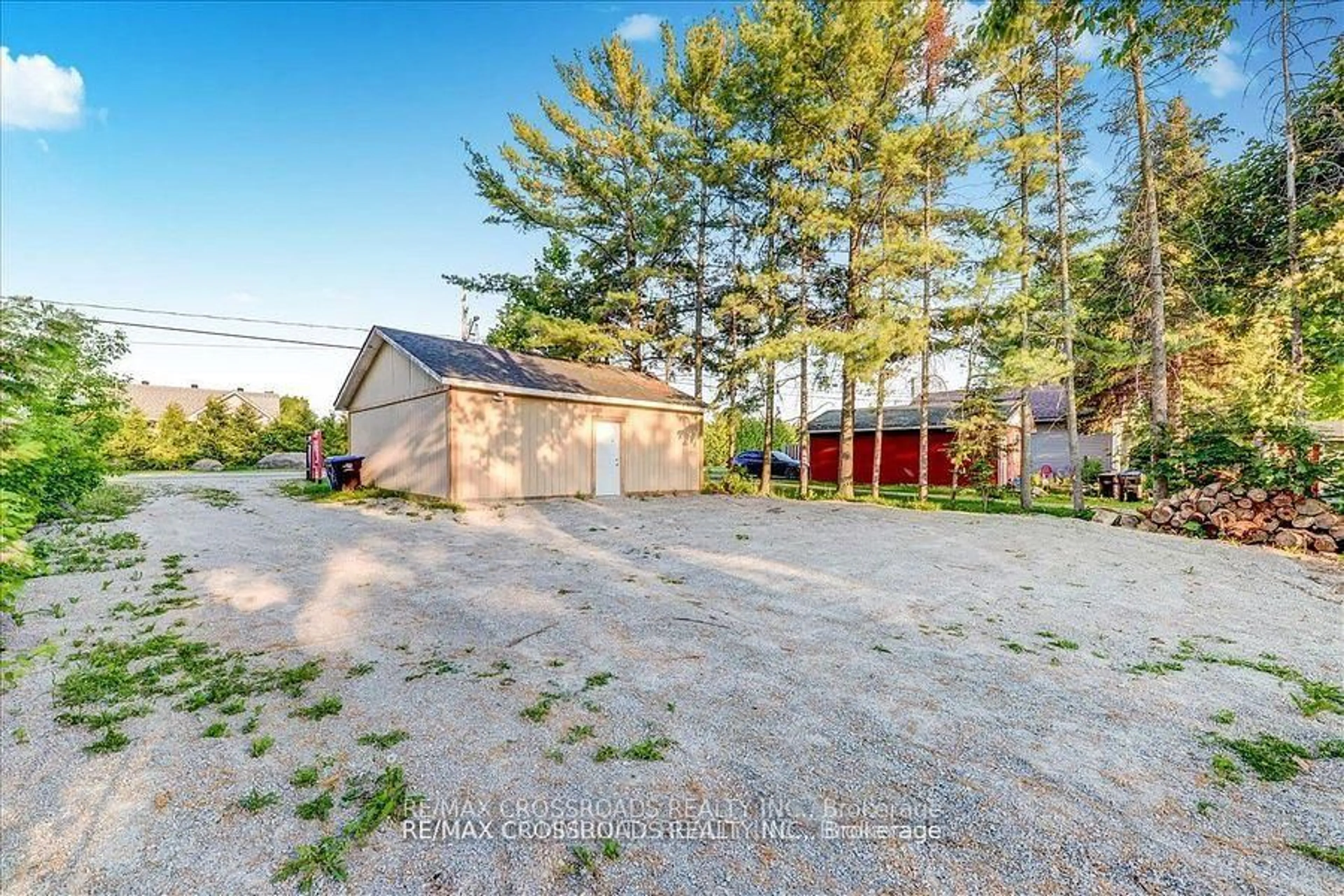 A pic from outside/outdoor area/front of a property/back of a property/a pic from drone, street for 5794 Victoria Park Rd, Rama First Nation 32 Ontario L3V 6H6
