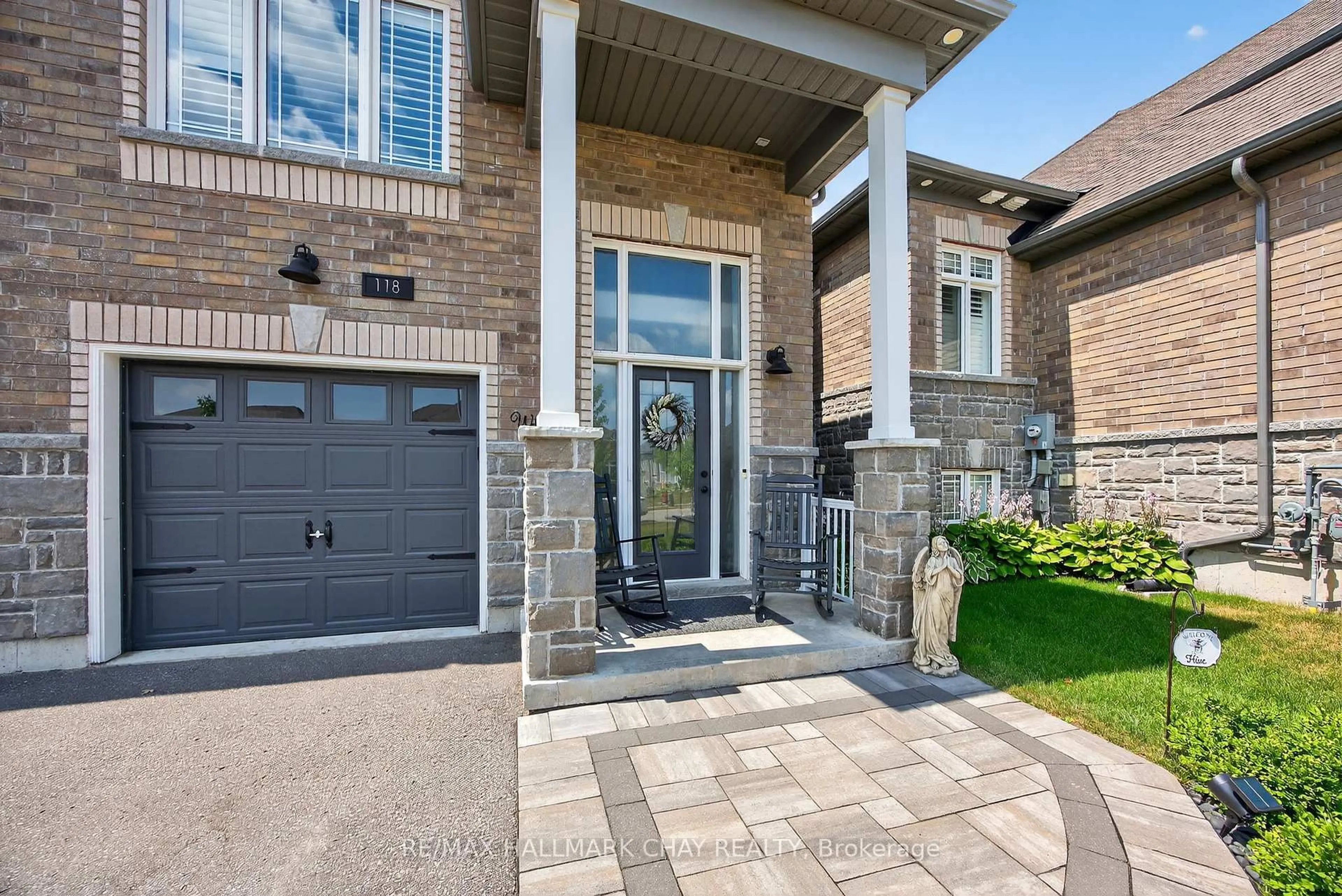 Home with brick exterior material, street for 118 Isabella Dr, Orillia Ontario L3V 8K7