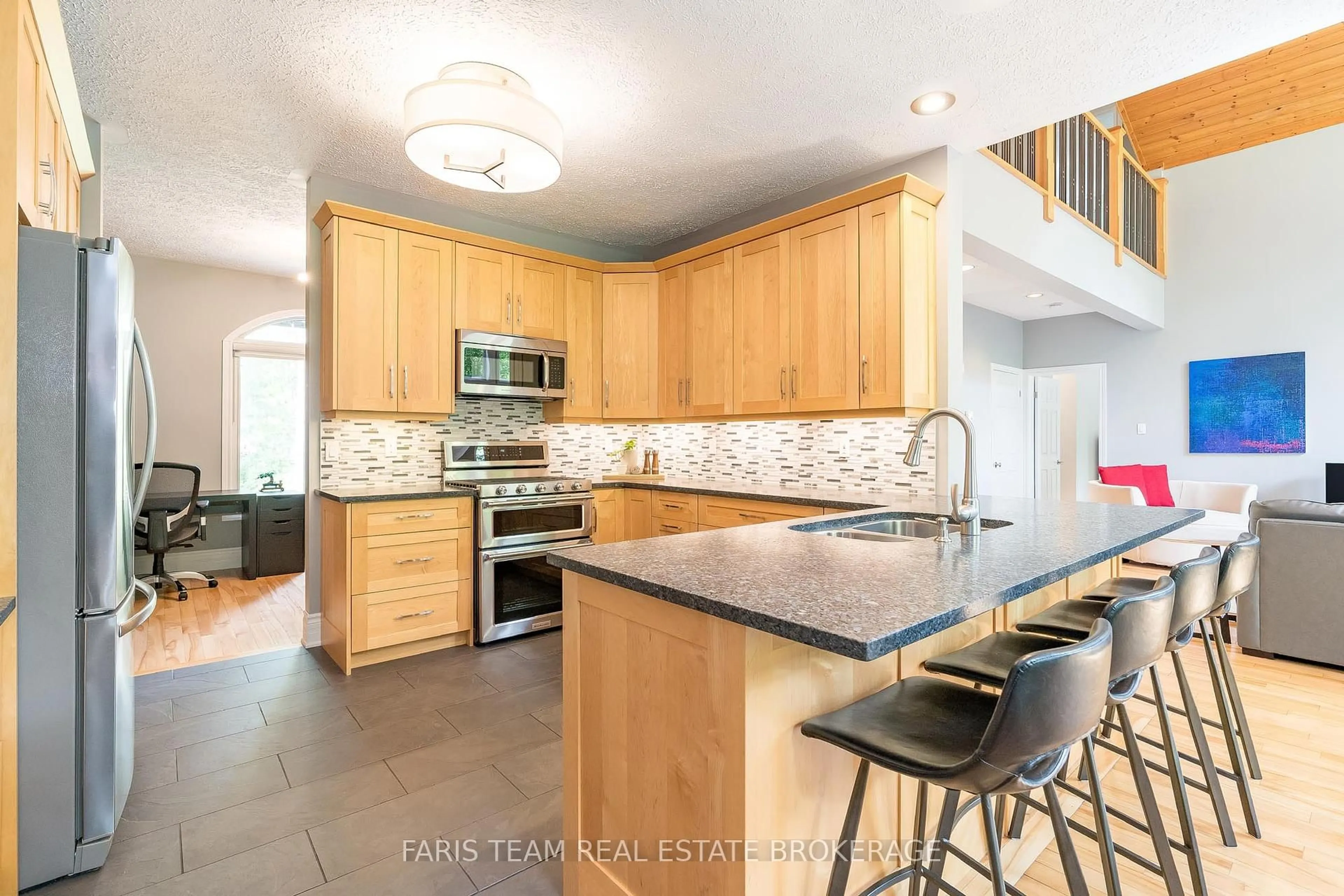 Open concept kitchen, ceramic/tile floor for 33 Kingfisher Cres, Tiny Ontario L0L 2J0