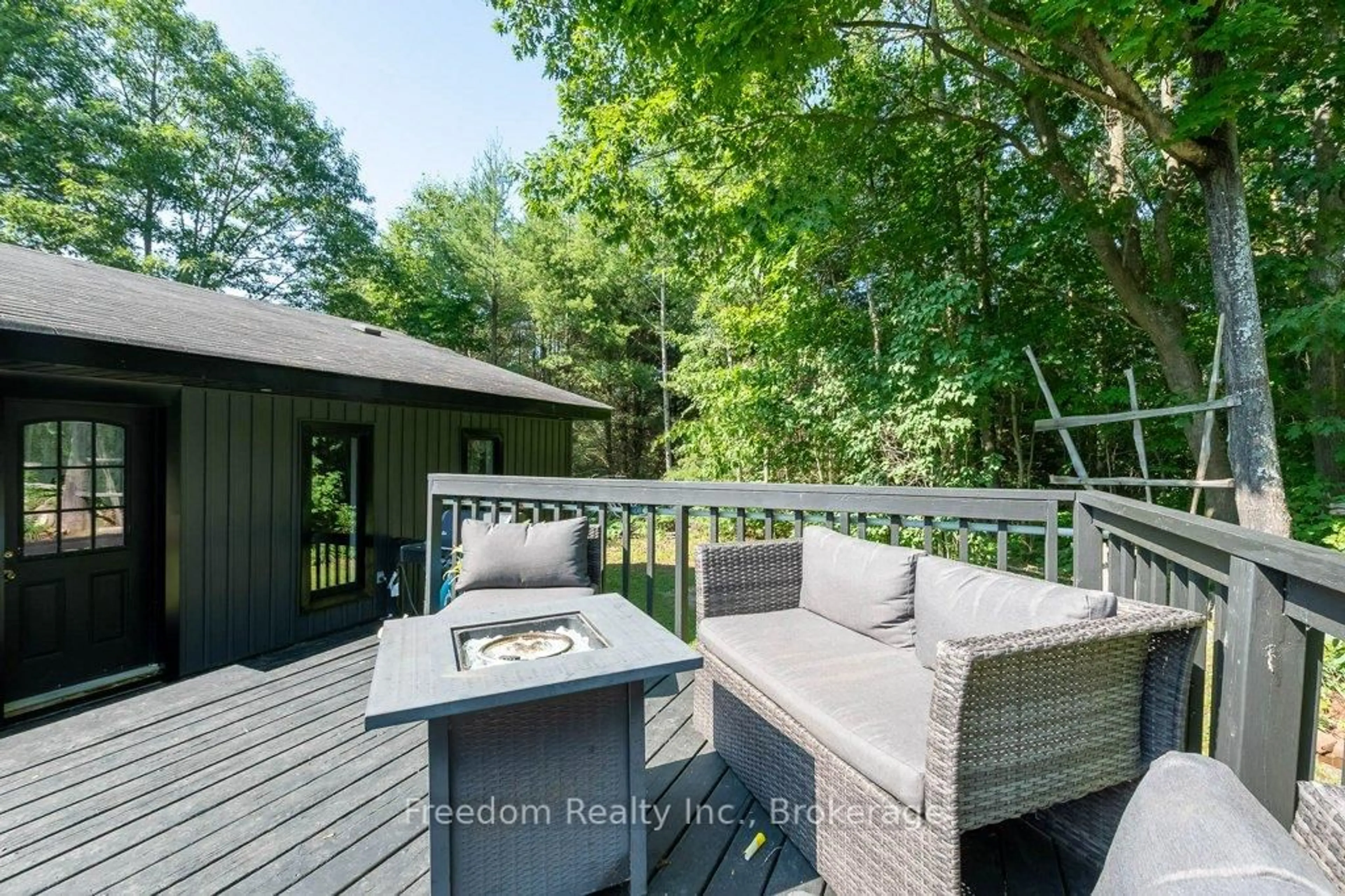 Patio, forest/trees view for 1216 Kitchen Sdrd, Severn Ontario L0K 1E0