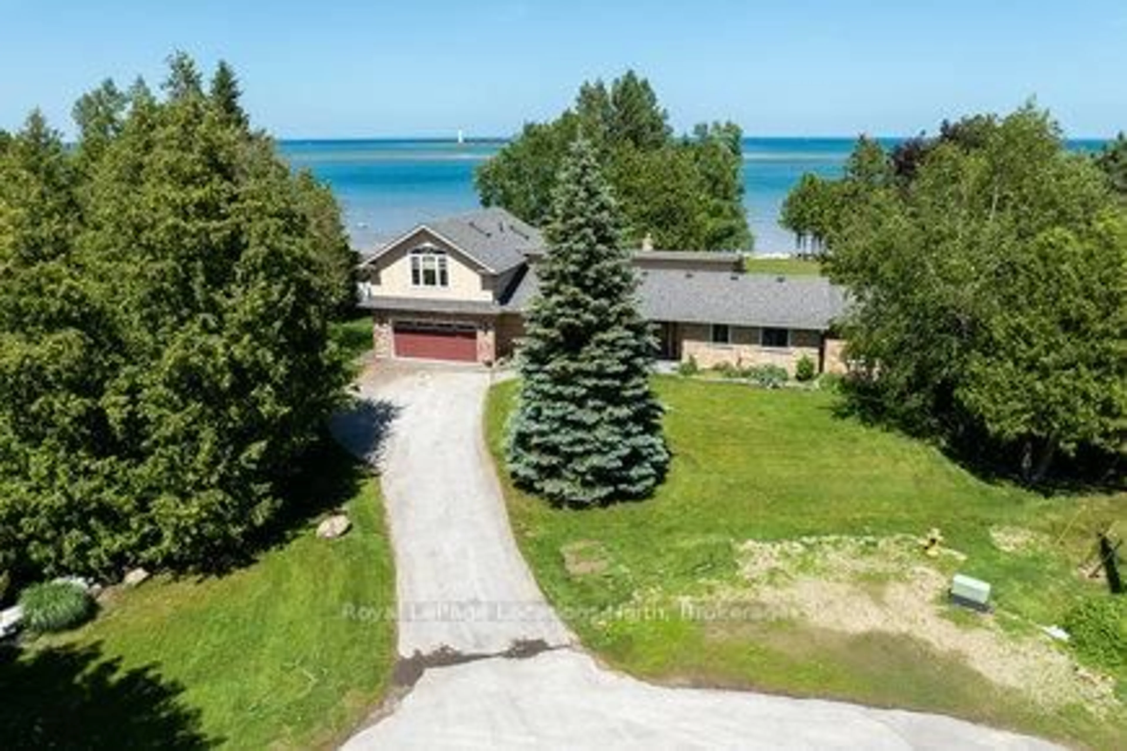 A pic from outside/outdoor area/front of a property/back of a property/a pic from drone, water/lake/river/ocean view for 108 Bartlett Blvd, Collingwood Ontario L9Y 5C9