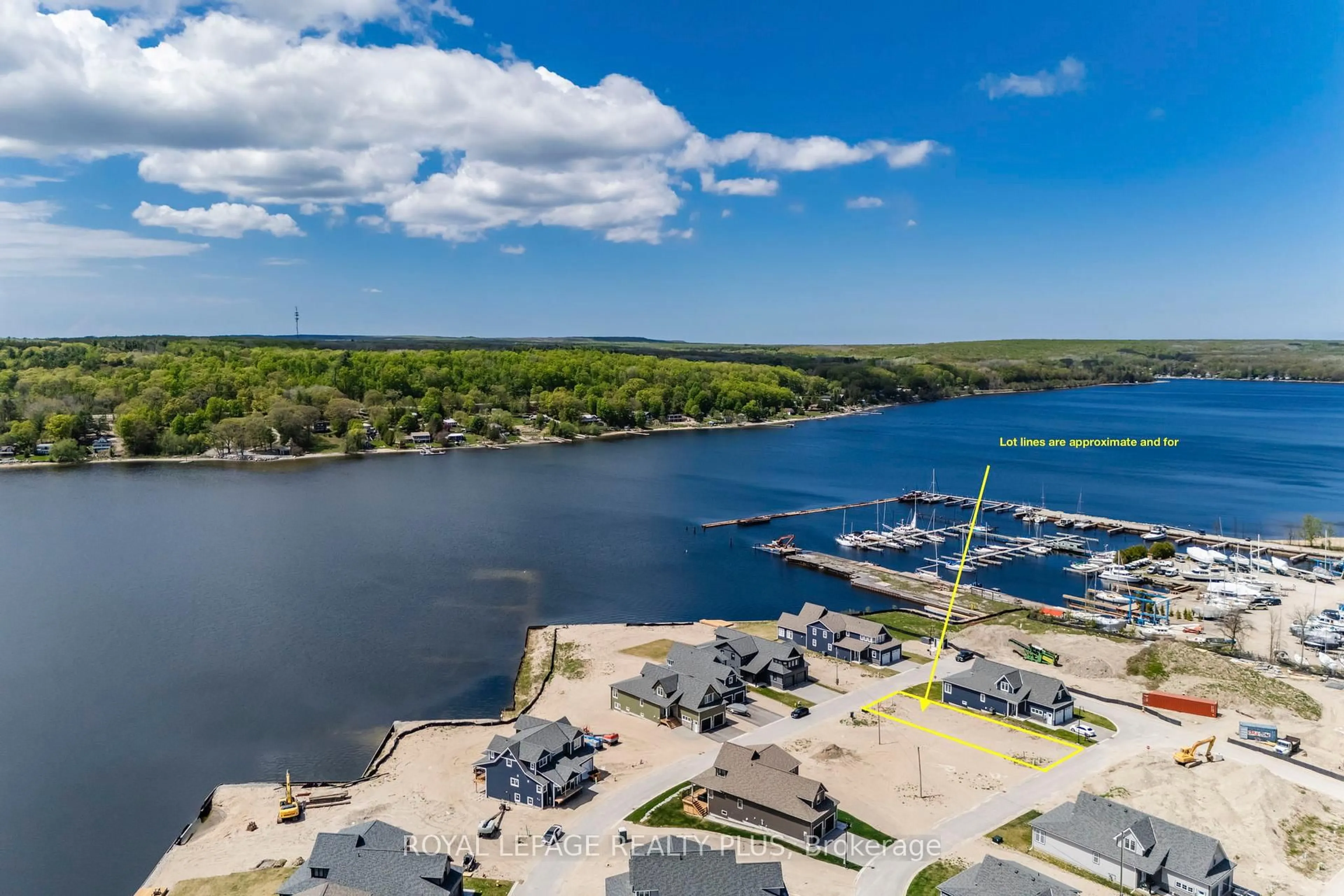 A pic from outside/outdoor area/front of a property/back of a property/a pic from drone, water/lake/river/ocean view for 34 Magazine St, Penetanguishene Ontario L9M 0W7