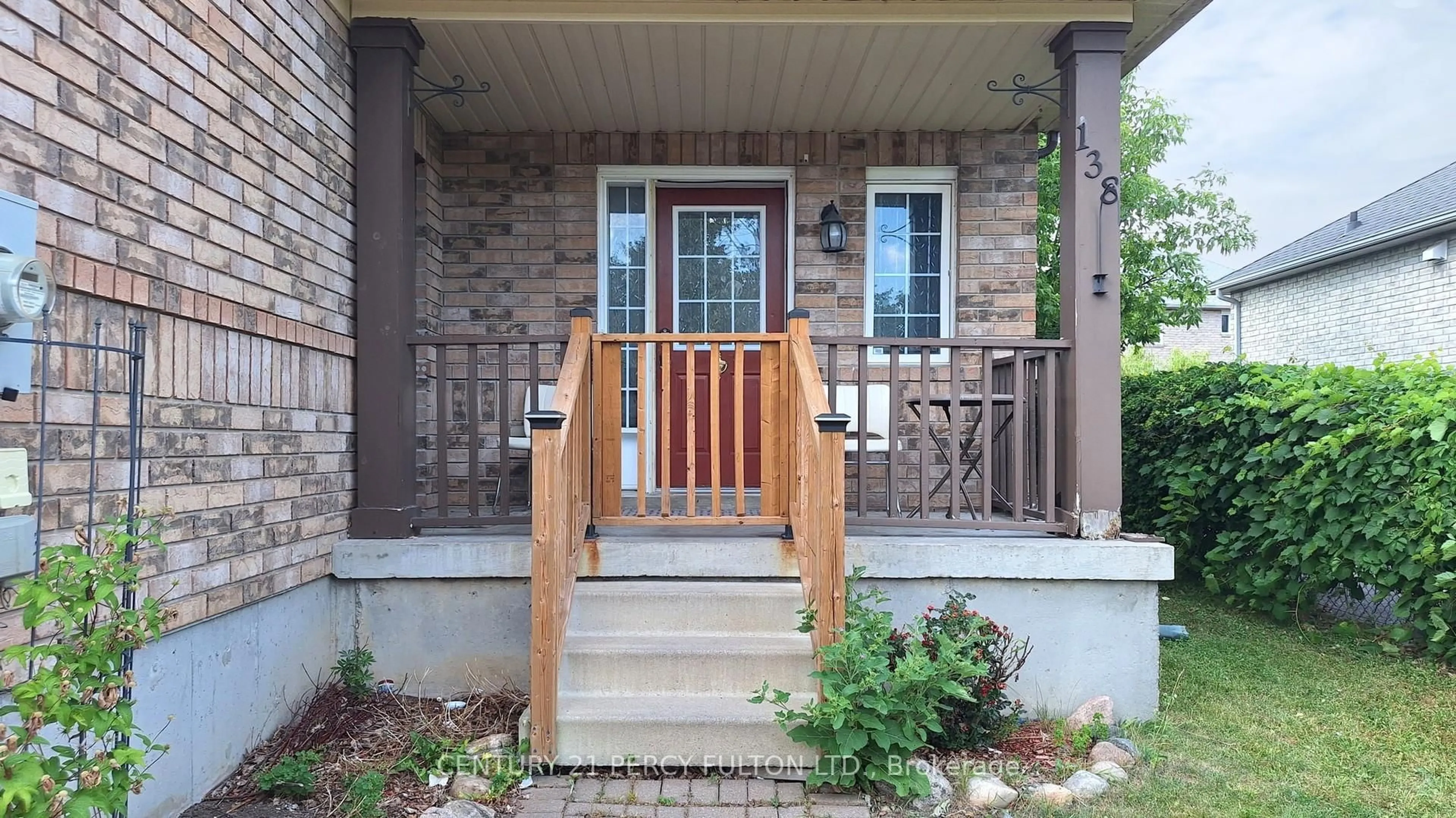 Indoor entryway for 138 Tunbridge Rd, Barrie Ontario L4M 6T1