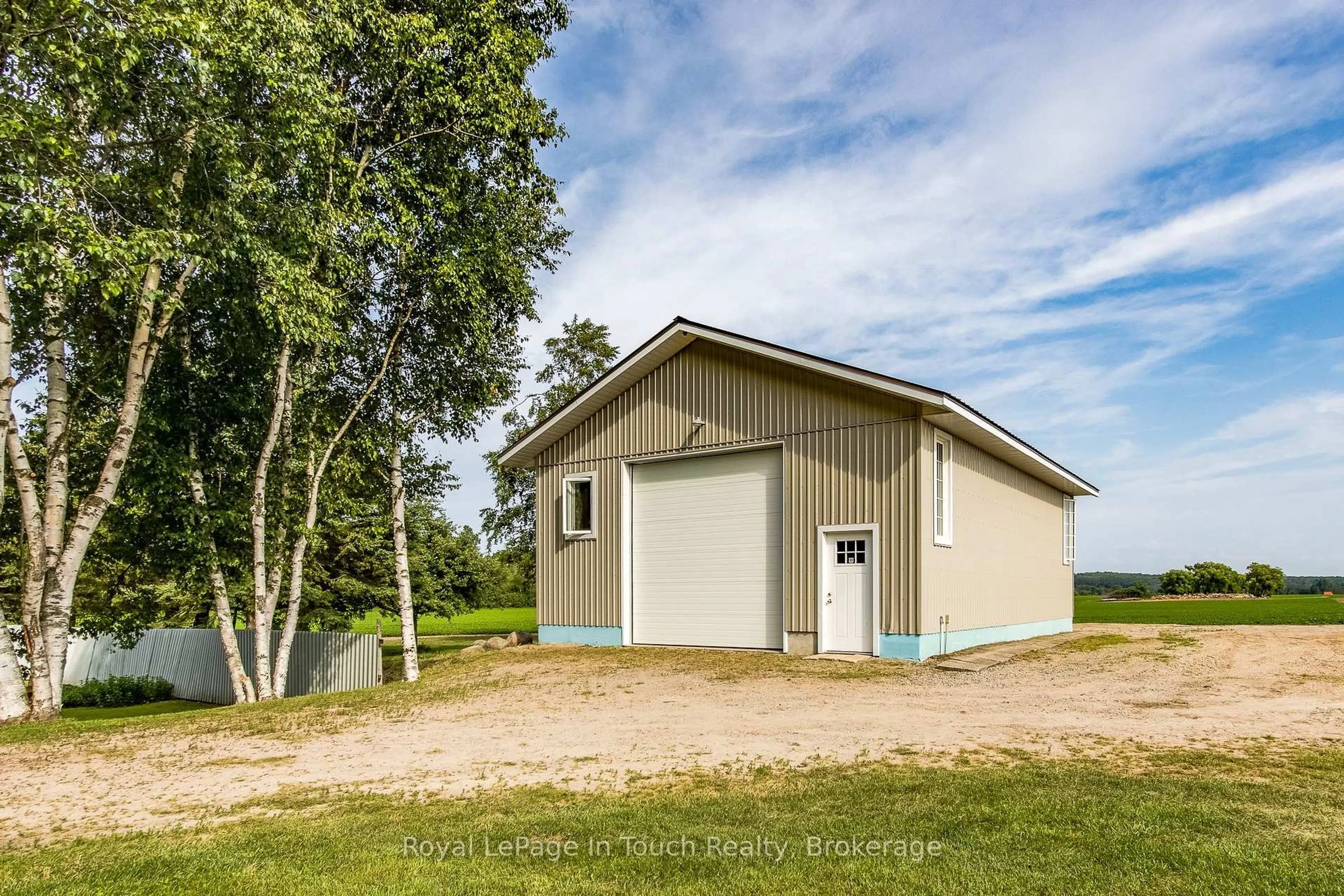 Shed for 113 Concession 17 Rd, Tiny Ontario L9M 0P4