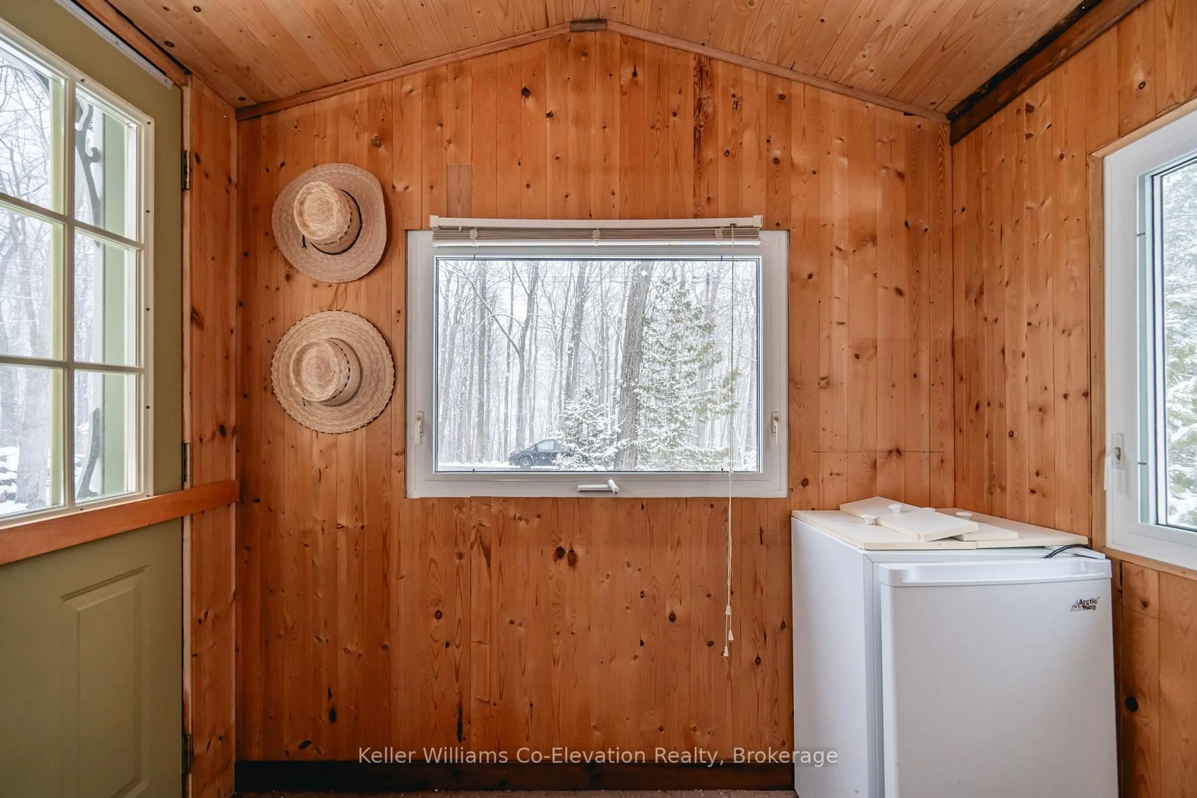 Unknown for 48 MCARTHUR Dr, Penetanguishene Ontario L9M 1W9