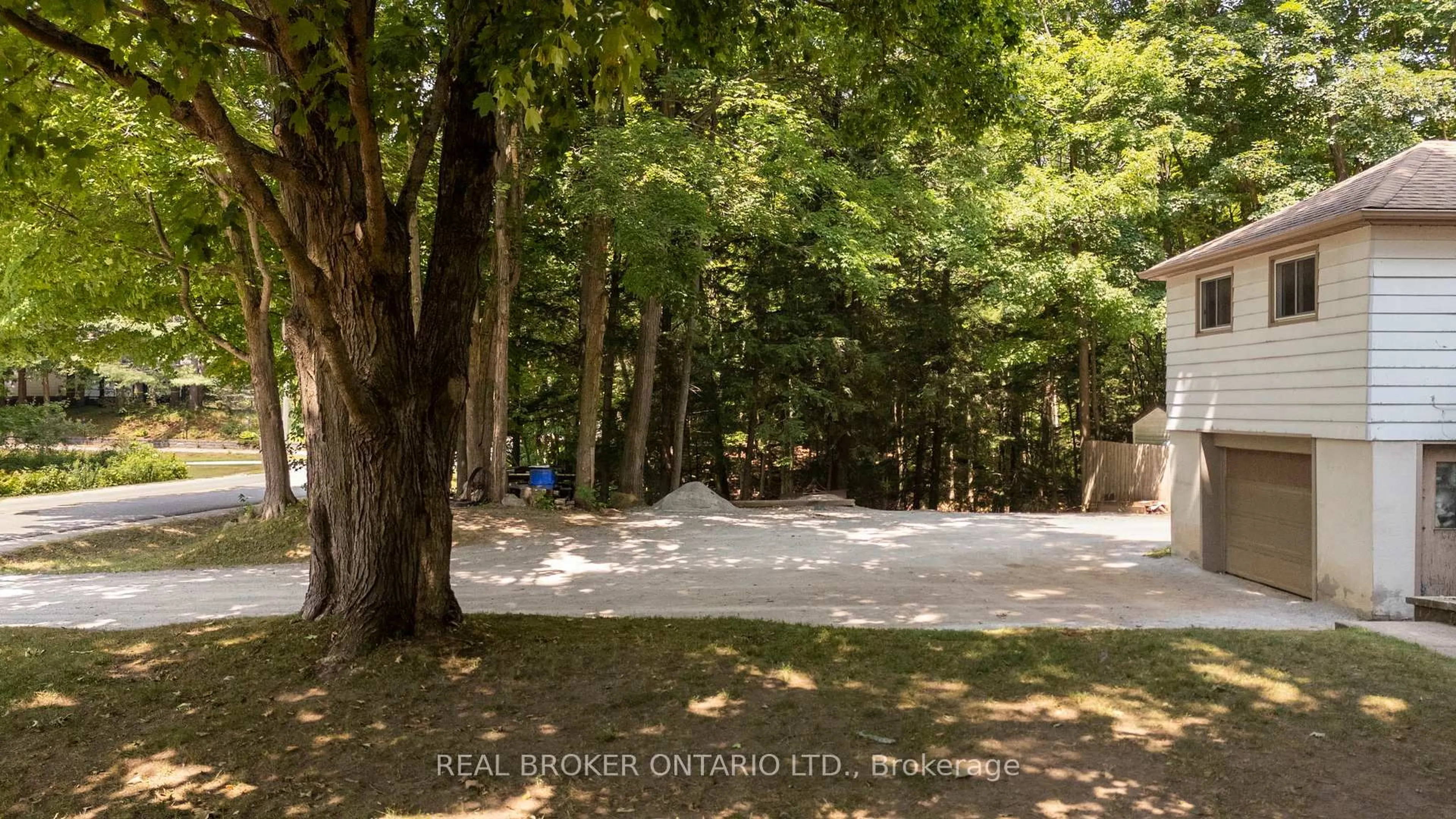 Patio, forest/trees view for 4067 Wainman Line, Severn Ontario L3V 7C3