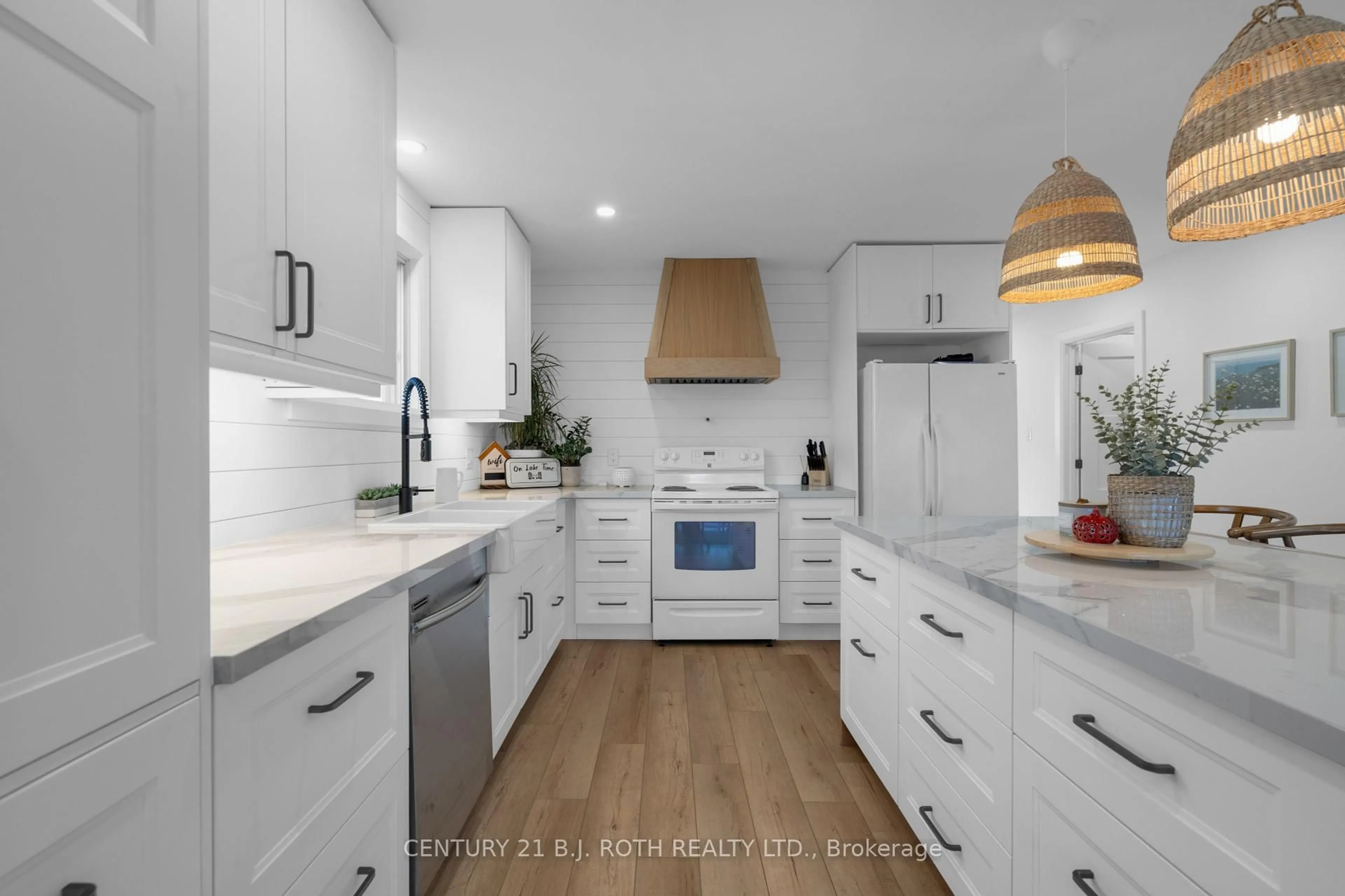 Open concept kitchen, unknown for 56 Gray Lane, Barrie Ontario L4N 7T1