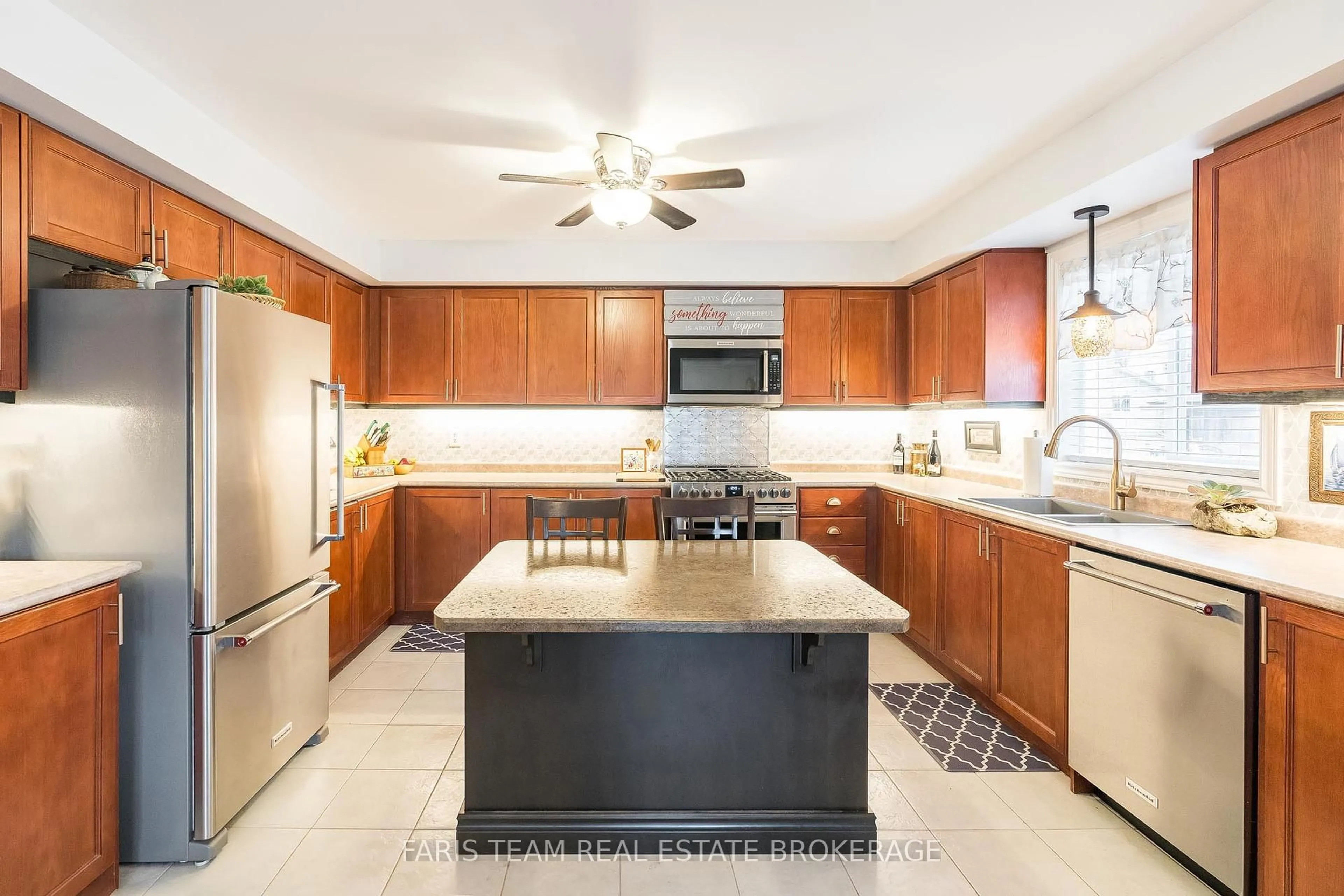 Open concept kitchen, ceramic/tile floor for 16 Owen St, Penetanguishene Ontario L9M 1M8