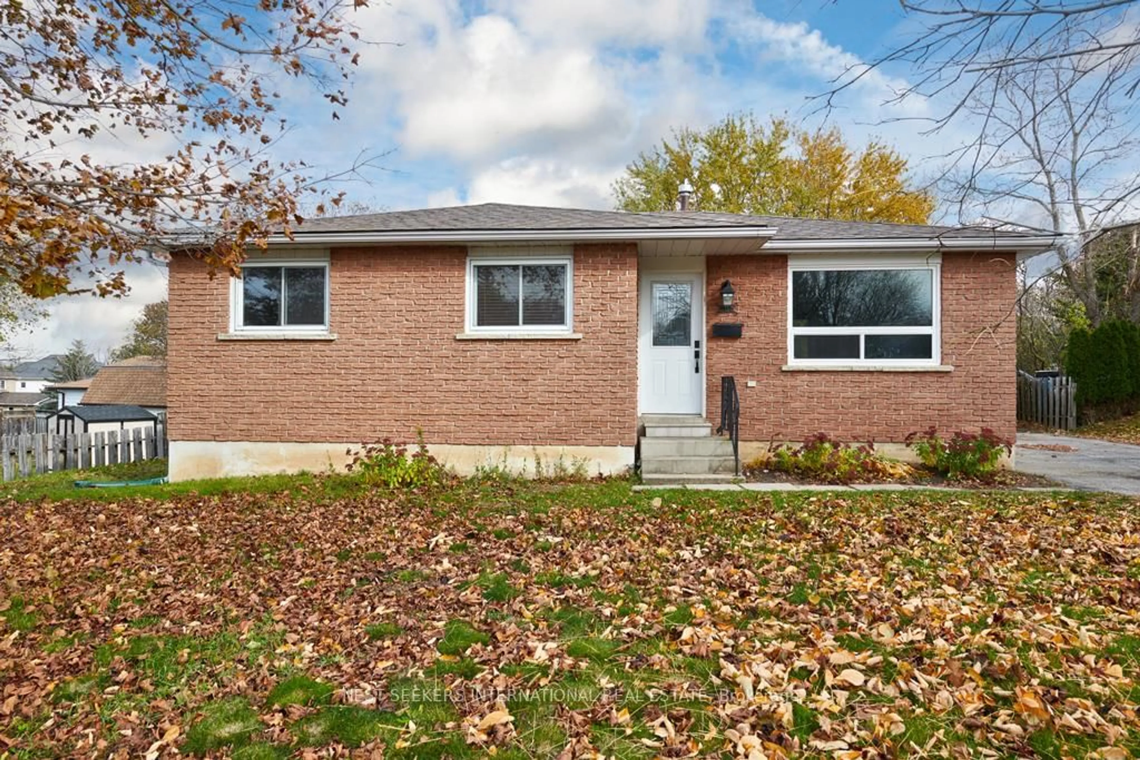 Home with brick exterior material, street for 257 Dodson Rd, Barrie Ontario L4N 4T6