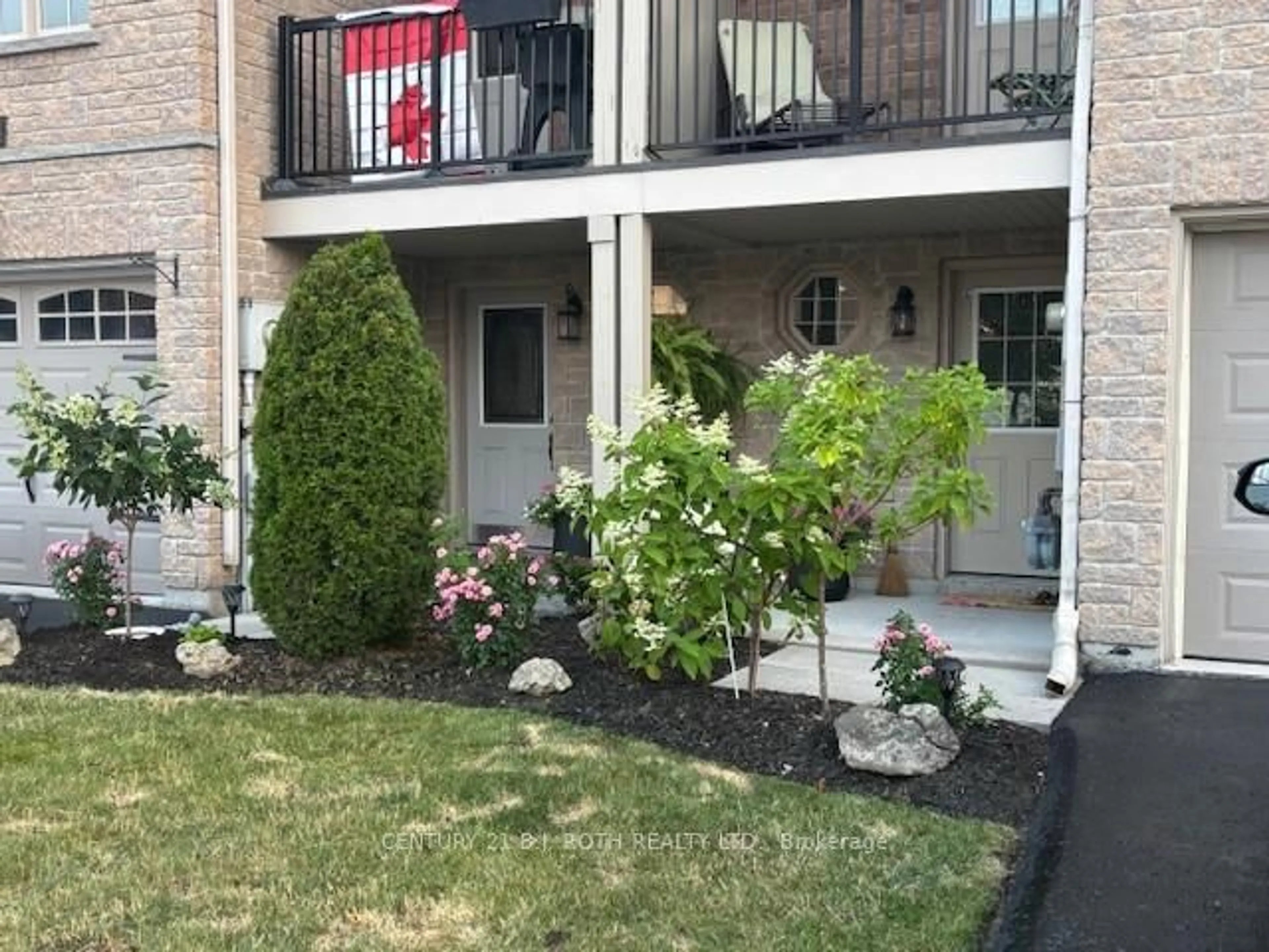 Patio, street for 175 Stanley St #37, Barrie Ontario L4M 0G2