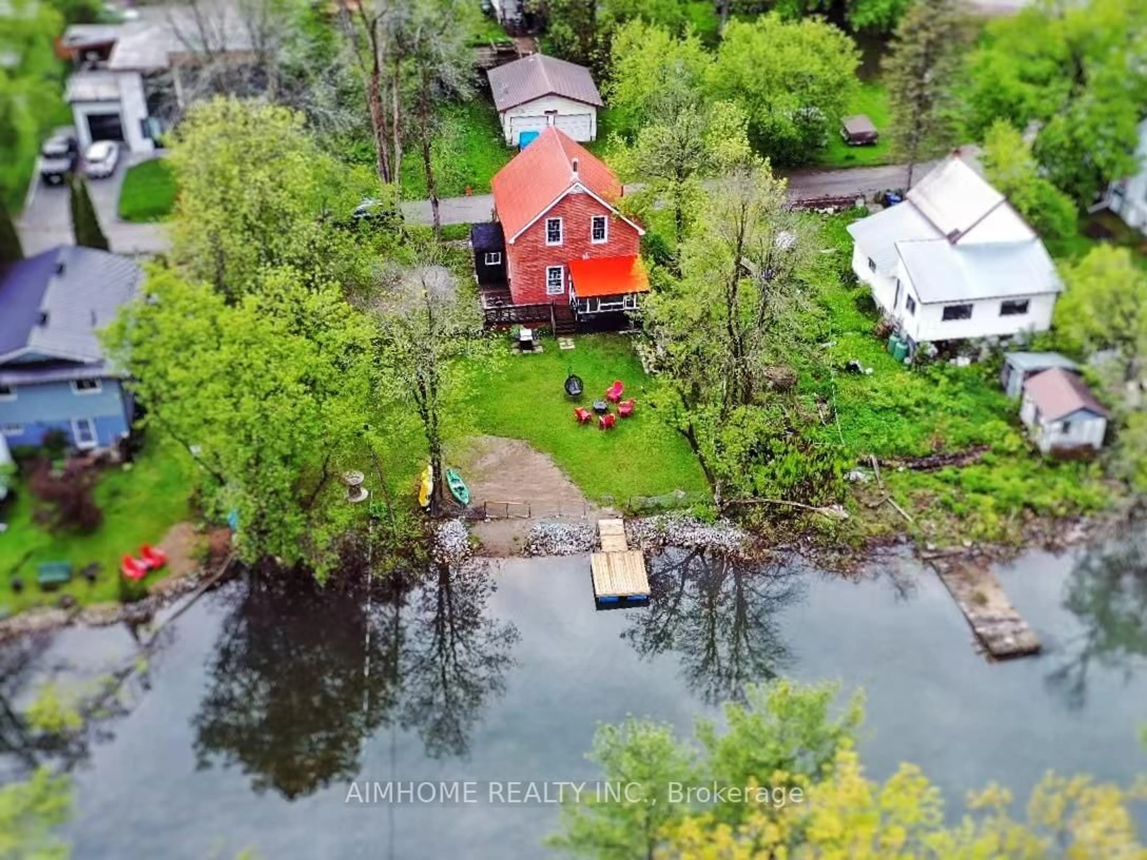 A pic from outside/outdoor area/front of a property/back of a property/a pic from drone, water/lake/river/ocean view for 4359 Hepinstall Landing, Severn Ontario L0K 2B0