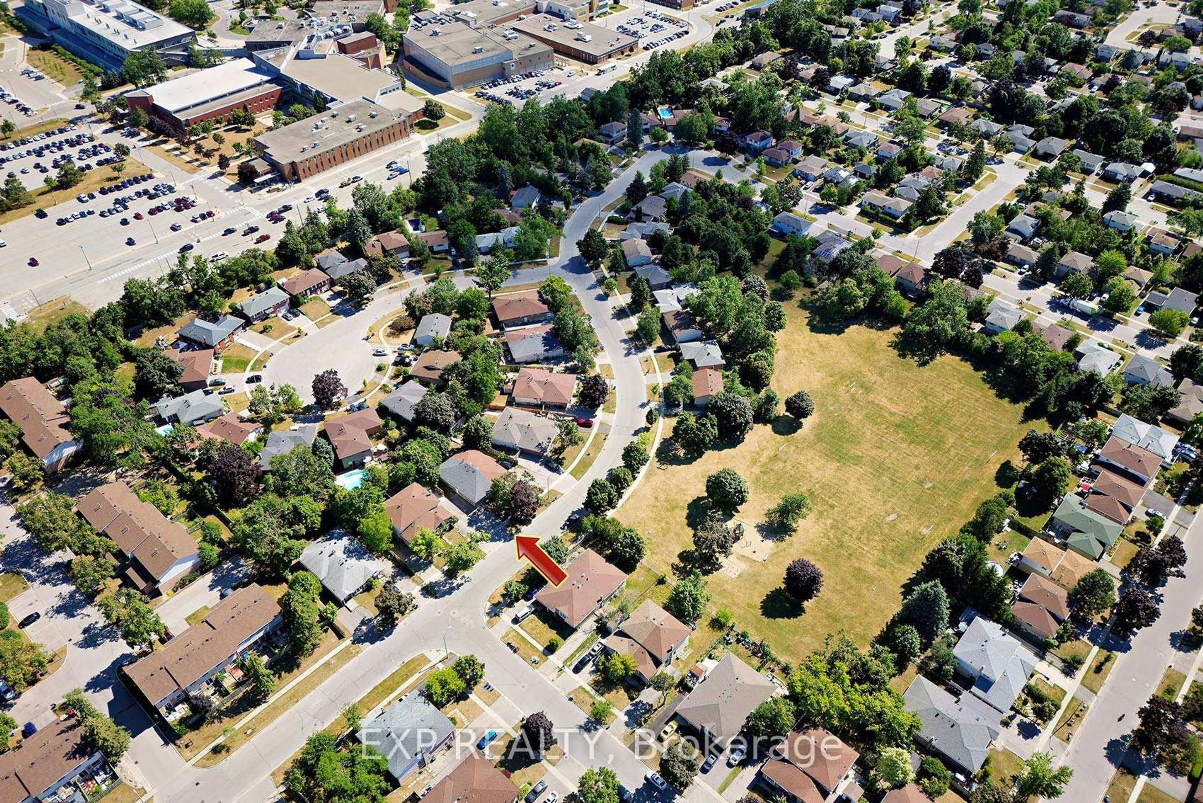 A pic from outside/outdoor area/front of a property/back of a property/a pic from drone, street for 22A Bernick Dr, Barrie Ontario L4M 5J5
