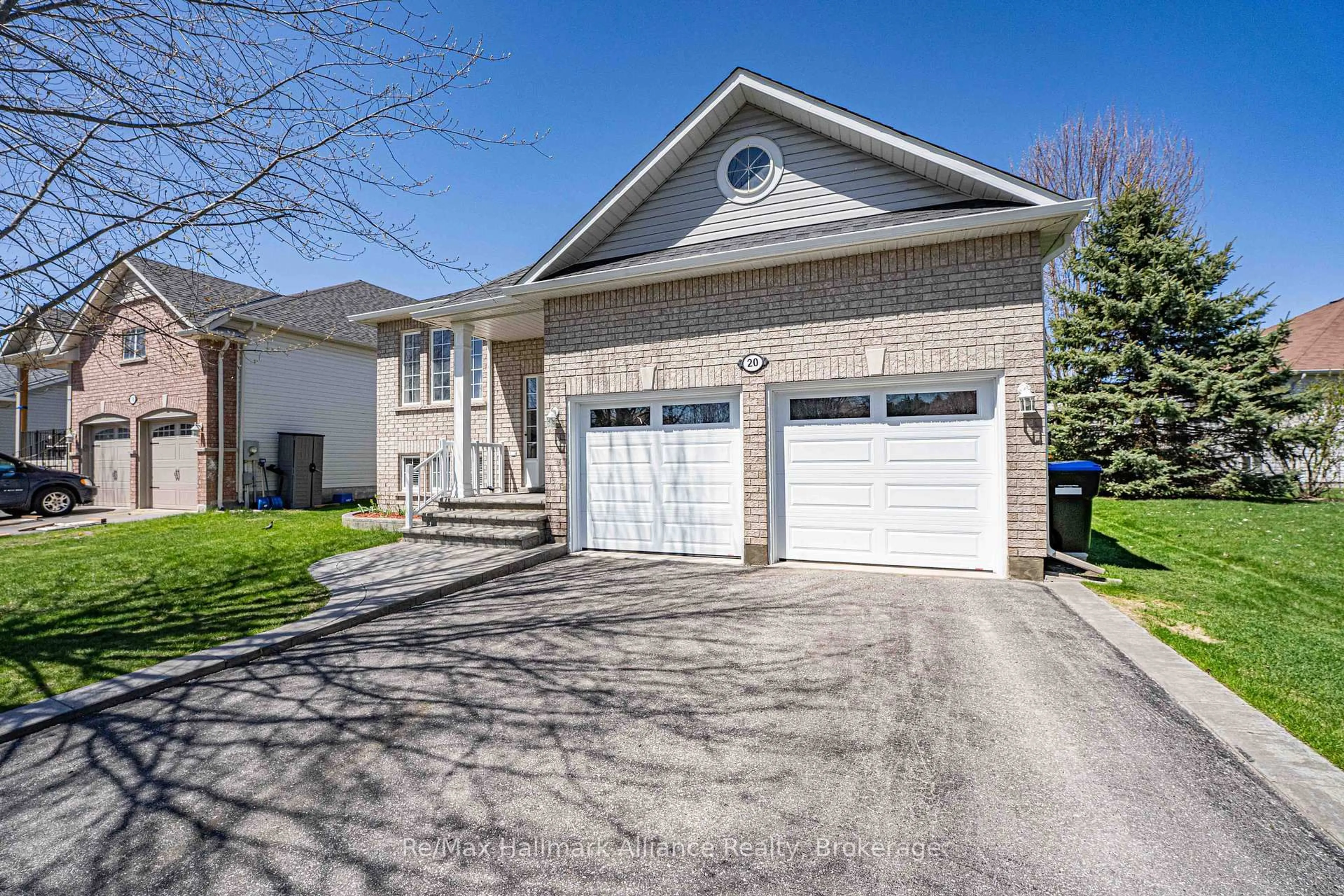 Unknown for 20 Meadowood Dr, Wasaga Beach Ontario L9Z 3B8