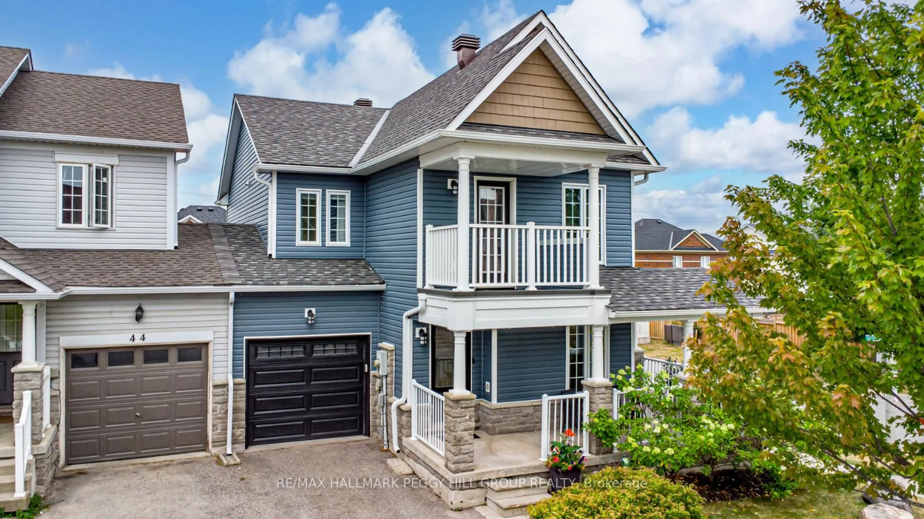 Home with vinyl exterior material, street for 42 Succession Cres, Barrie Ontario L4M 7G4