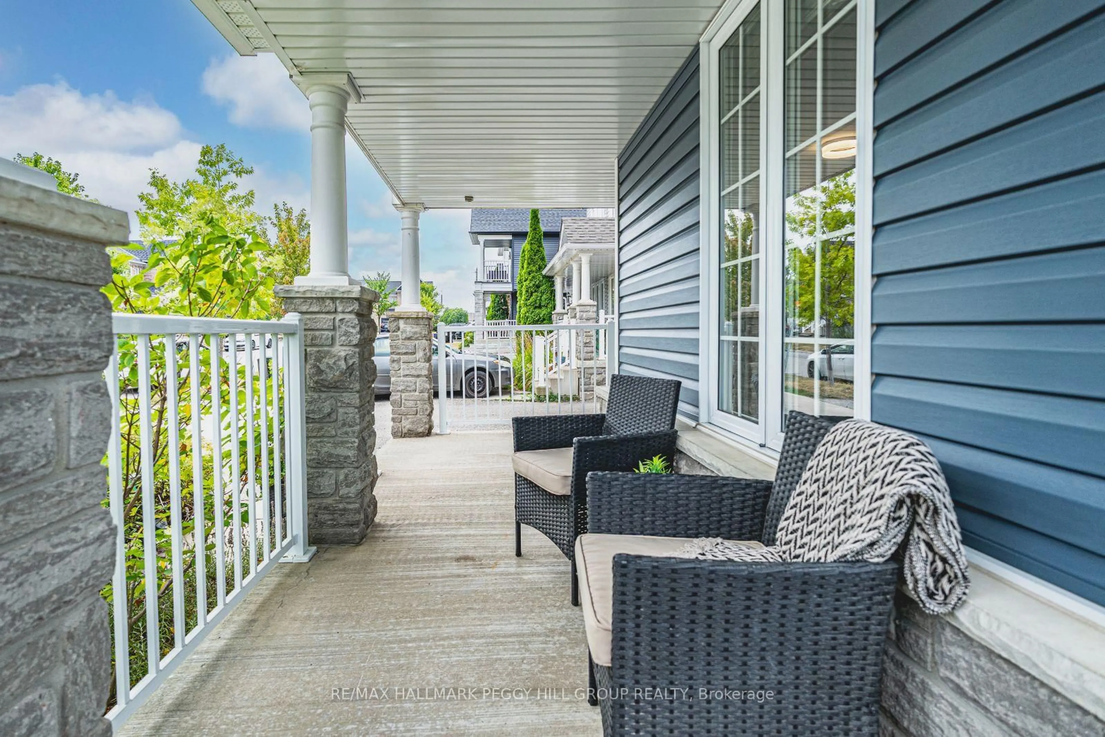 Patio, water/lake/river/ocean view for 42 Succession Cres, Barrie Ontario L4M 7G4
