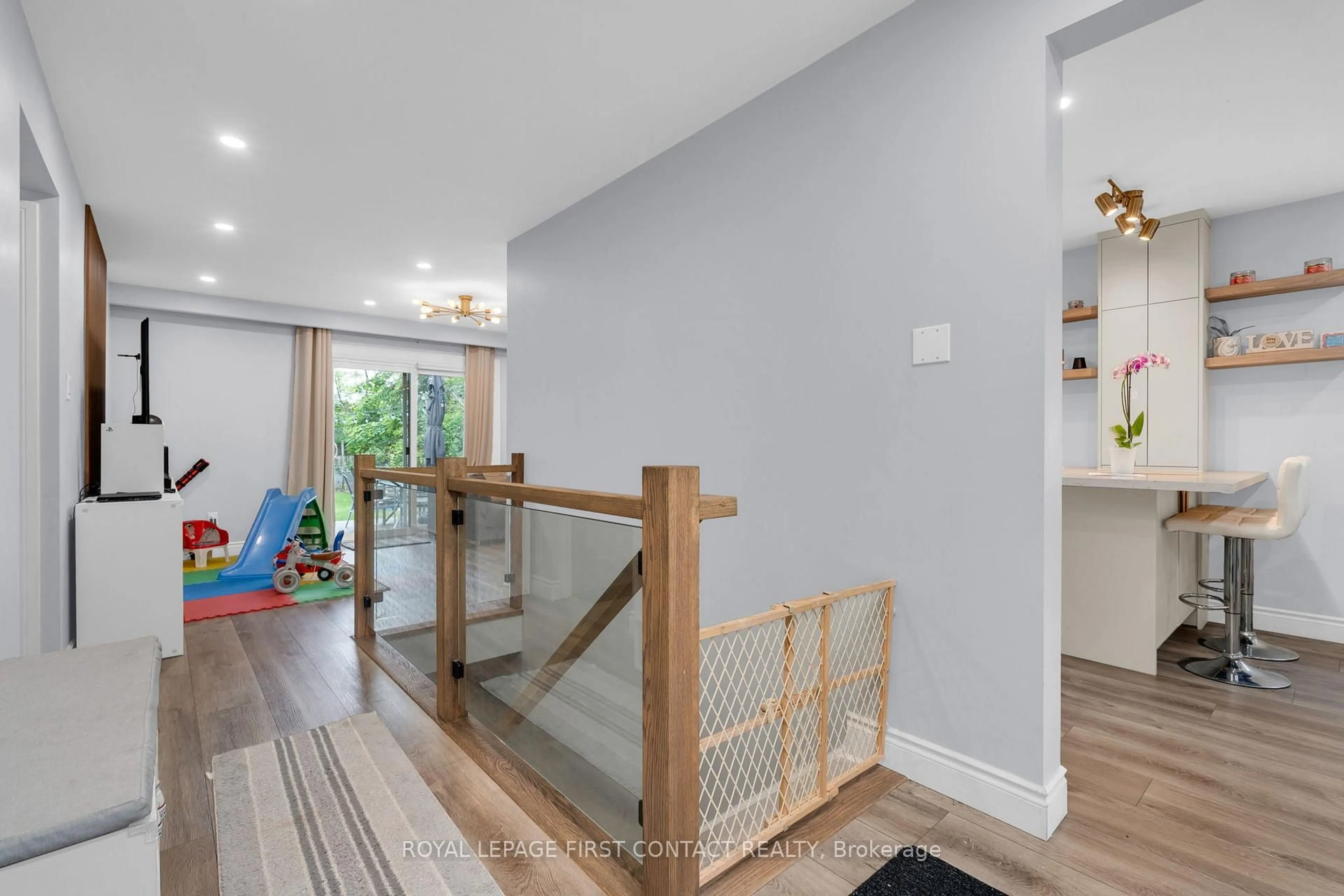 Unknown for 26 Ottaway Ave, Barrie Ontario L4M 2W7
