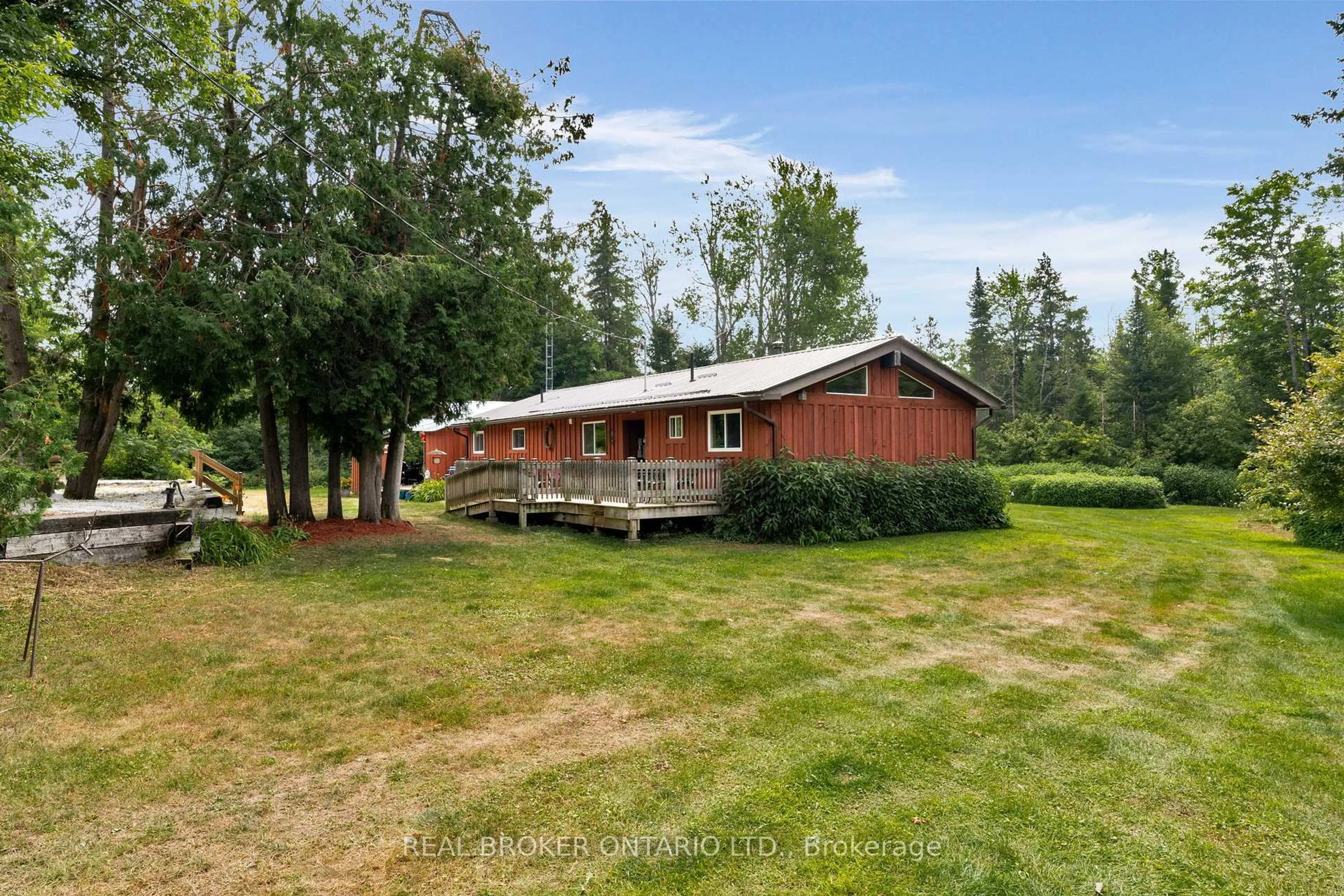 A pic from outside/outdoor area/front of a property/back of a property/a pic from drone, unknown for 3090 7 Line, Oro-Medonte Ontario L0L 2E0