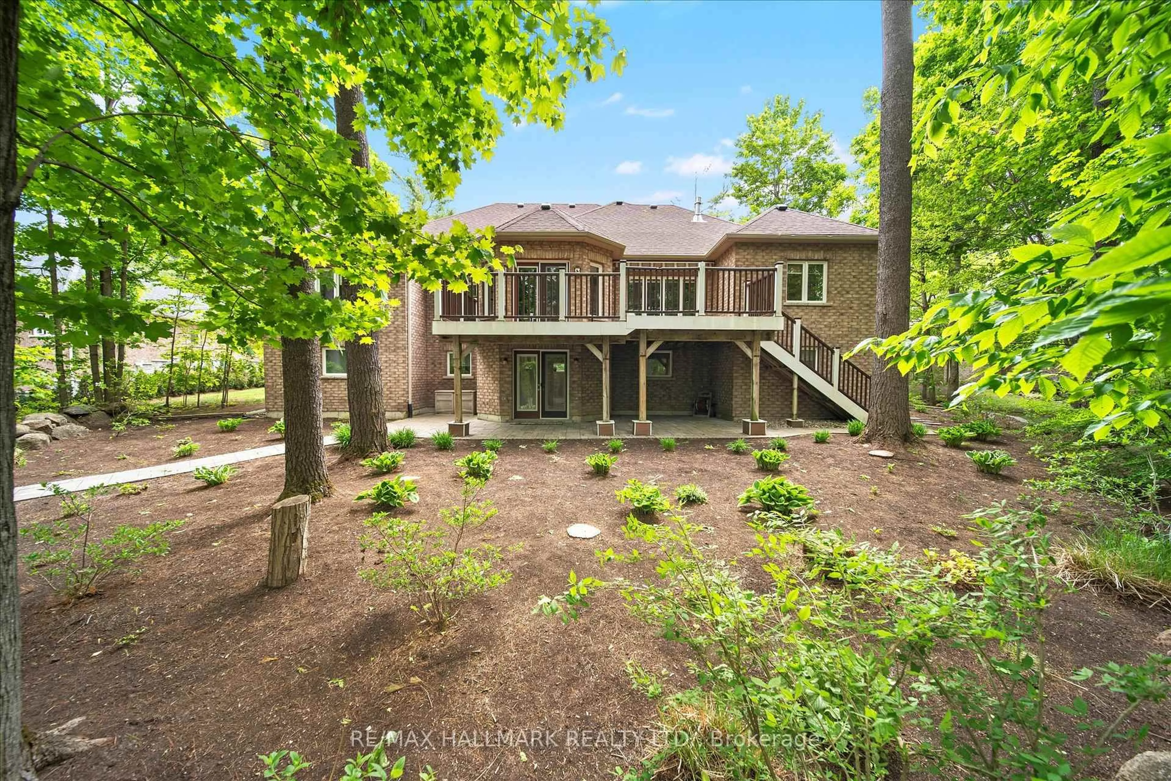 Home with brick exterior material, unknown for 24 Diamond Valley Dr, Oro-Medonte Ontario L0L 2E0