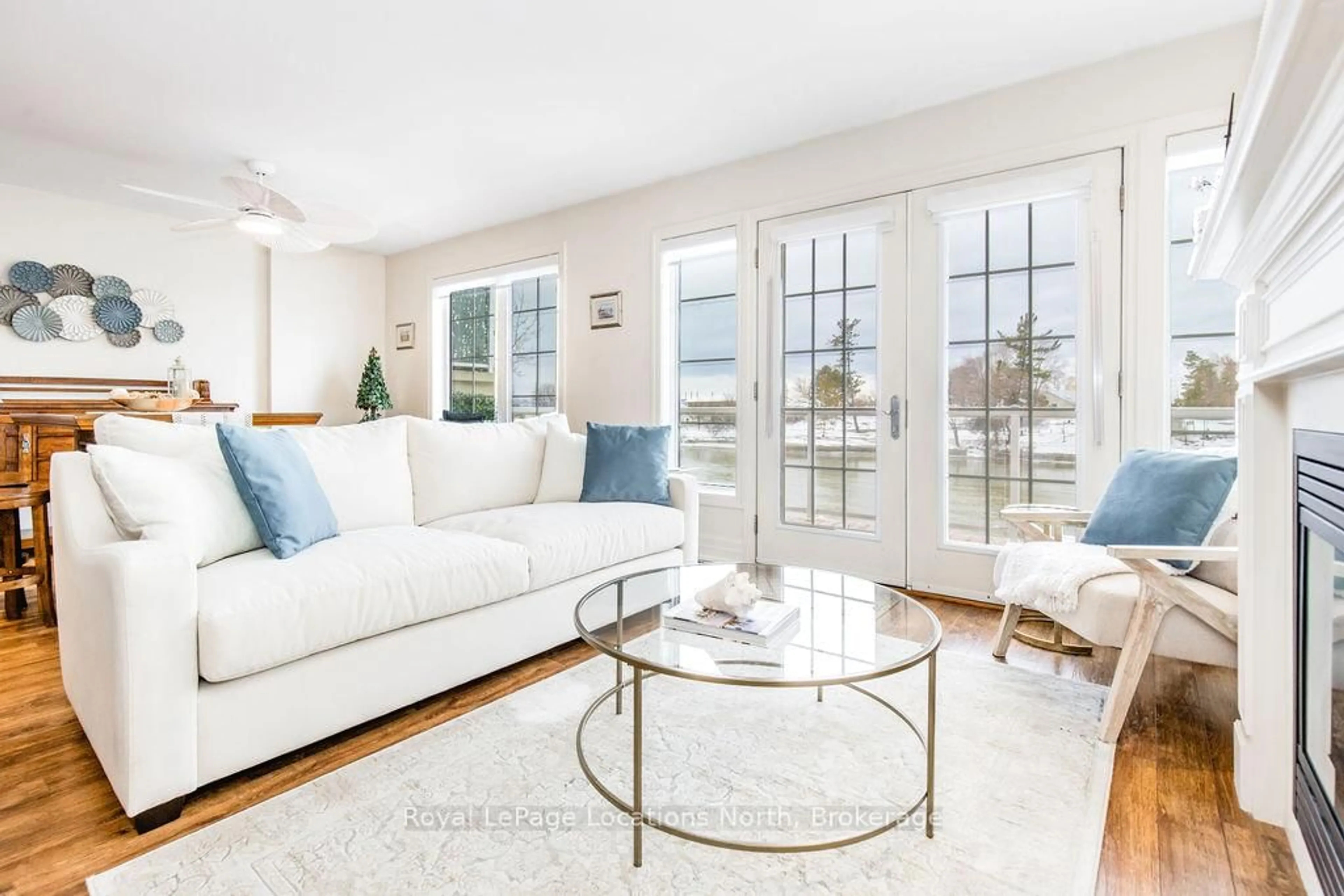 Living room with furniture, unknown for 64 RIVER Rd #3, Wasaga Beach Ontario L9Z 2L1
